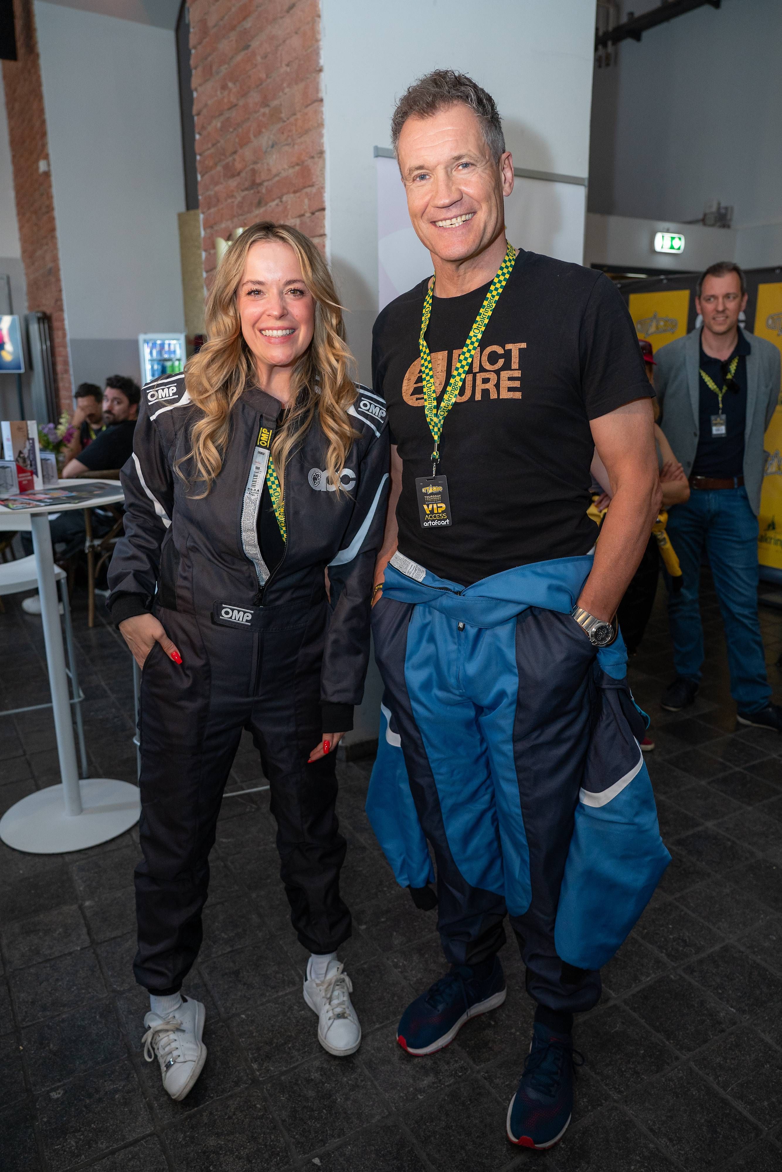 Marina Hoermanseder und Armin Assinger lieferten sich ein Rennen