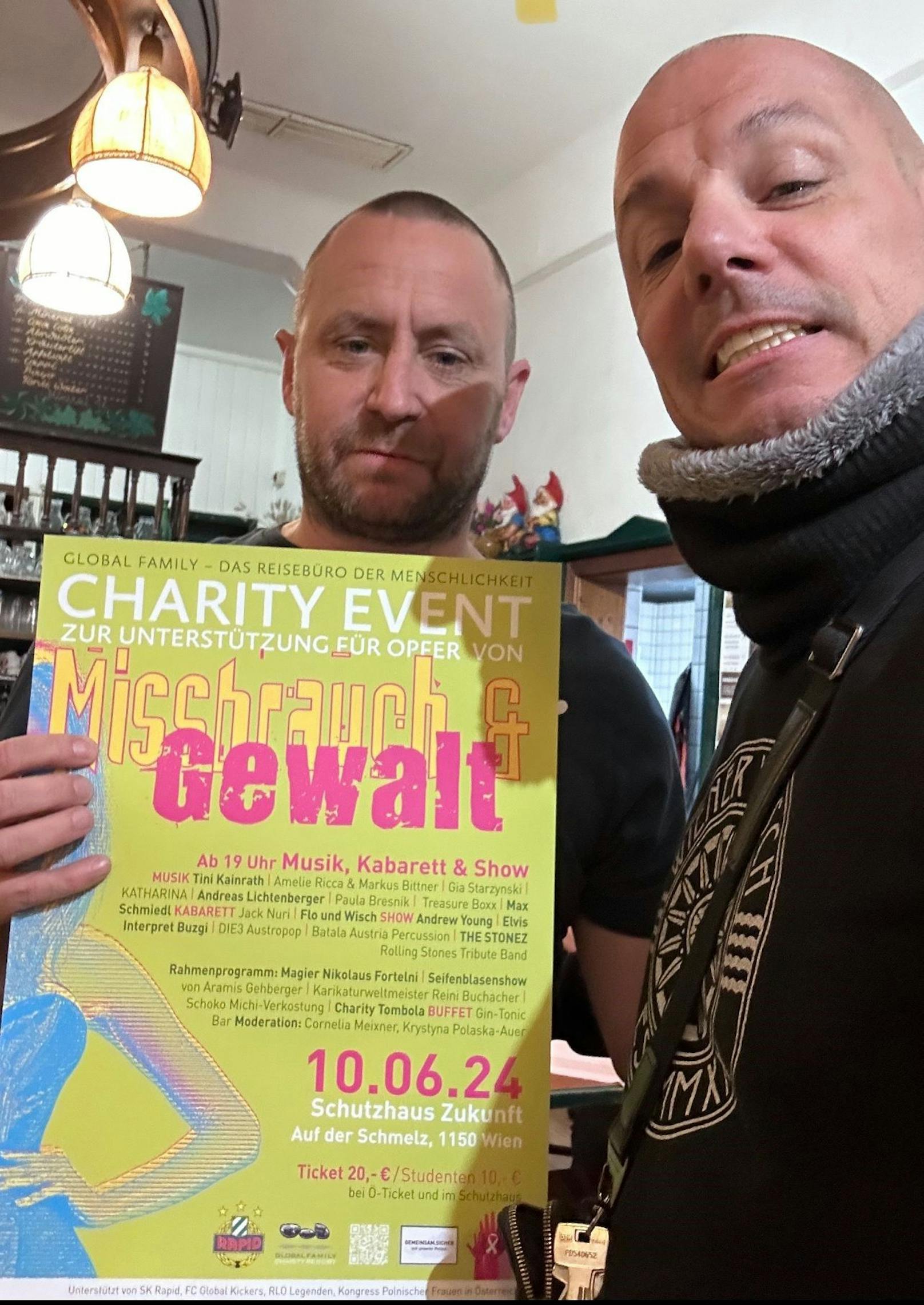 Steffen Hofmann, Geschäftsführer SK Rapid und Musiker Max Schmiedl treten gemeinsam beim Charity Event für Missbrauchsopfer am 10. 6. im Schutzhaus auf der Schmelz auf.