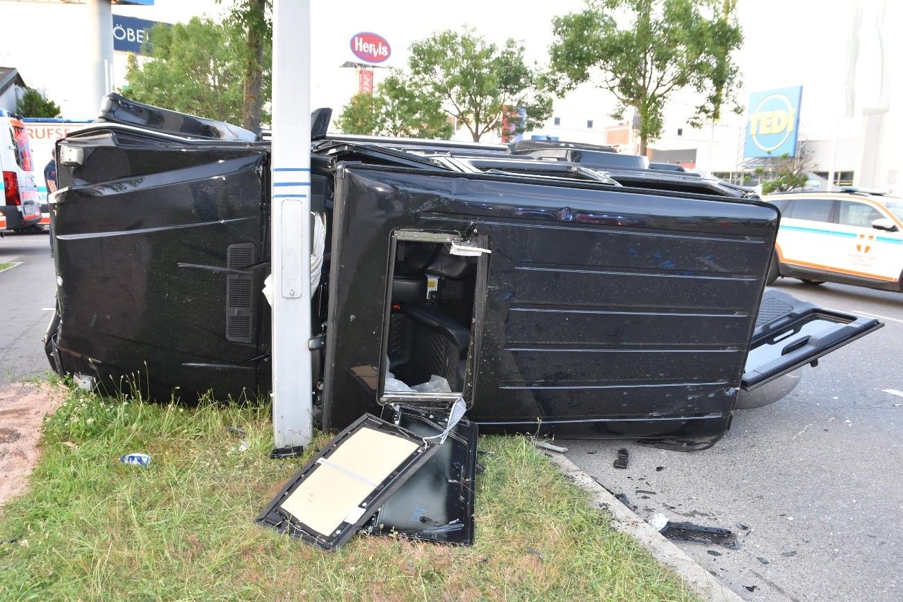 Die G-Klasse soll viel zu schnell unterwegs gewesen sein.