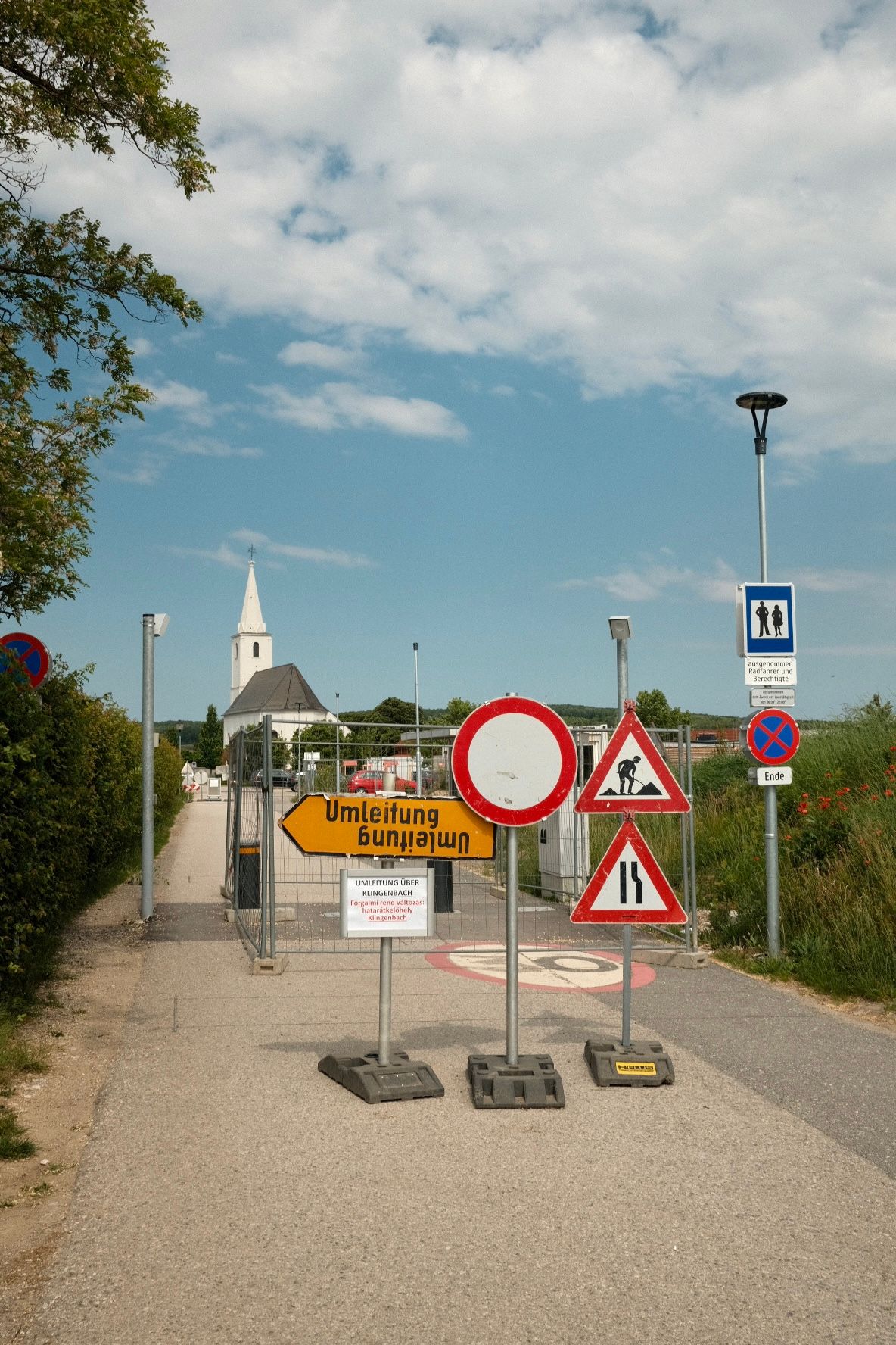 Nicht nur in Schattendorf, sondern auch in Kligenbach wurde jetzt eine Straße dicht gemacht.