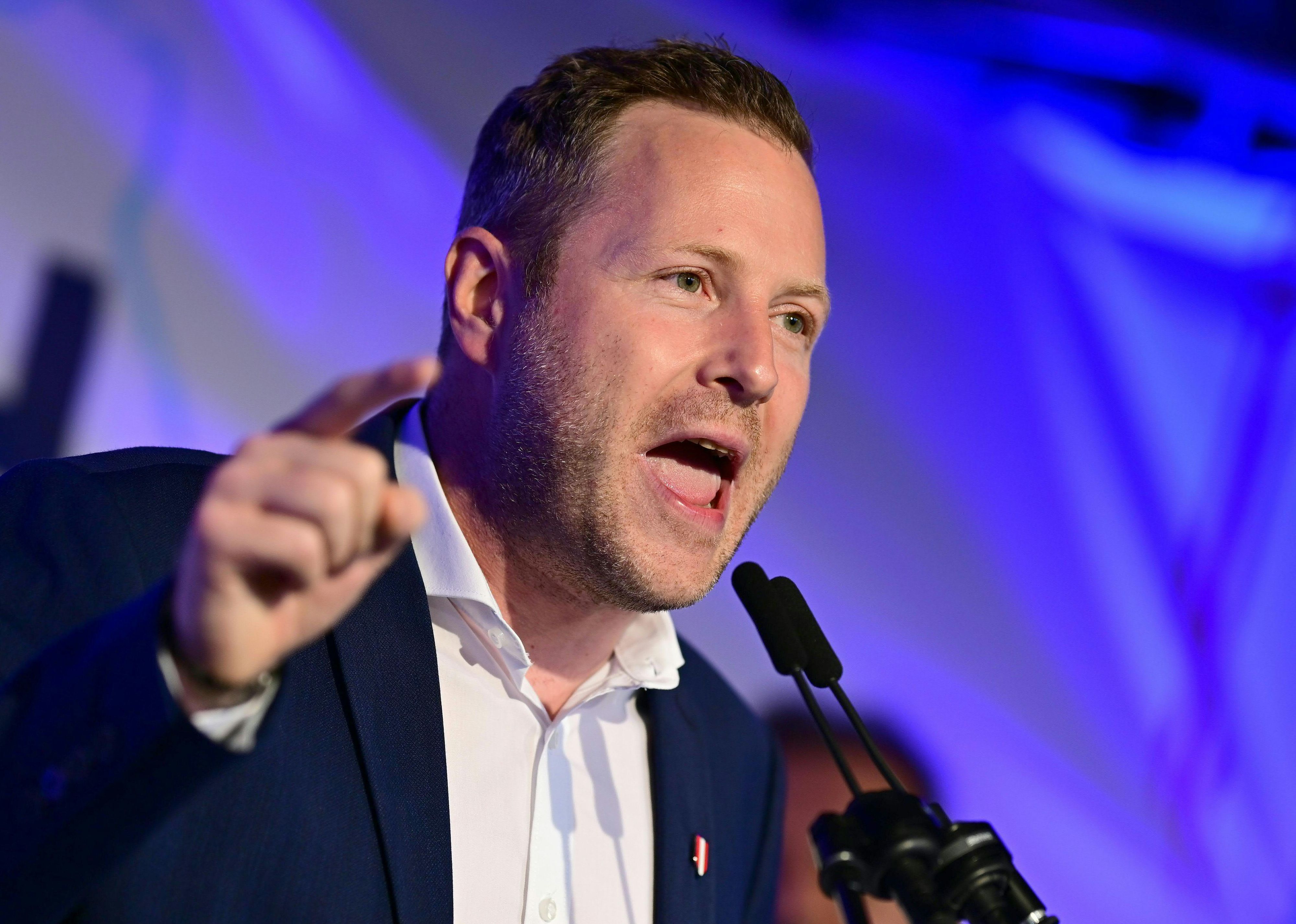 FPÖ-Generalsekretär Michael Schnedlitz wies die Kritik Karners zurück.