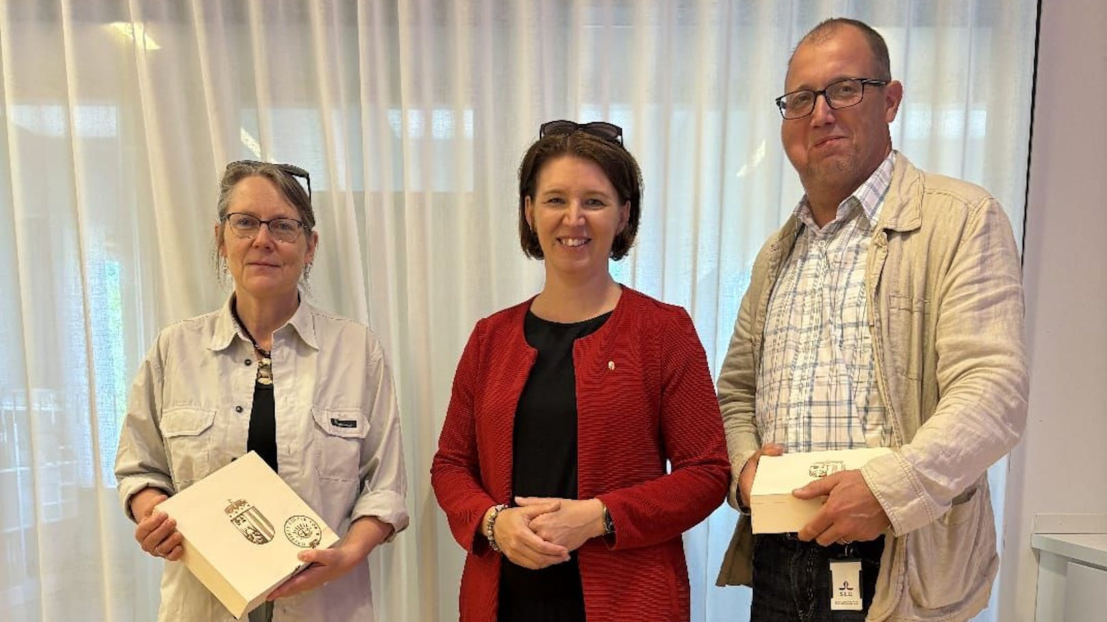 Hillevi Eriksson und Raymond Wide, Mitglieder der schwedischen Forstbehörde, hielten Vorträge über die nachhaltige Bewirtschaftung der Wälder.