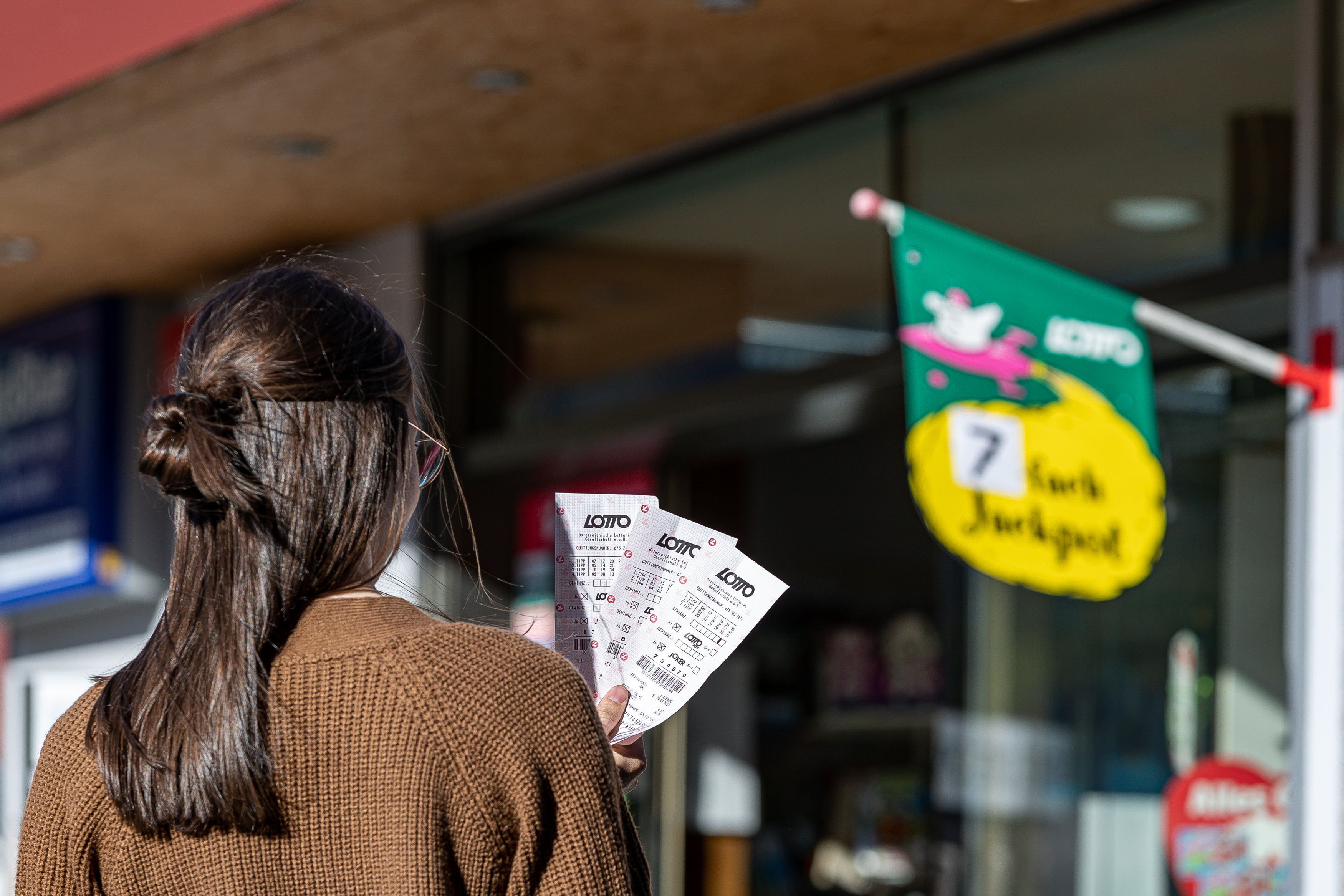 Die Lotto-Ziehung am Sonntag brachte einen Sechser, spektakulär waren aber auch andere Vorkommnisse.