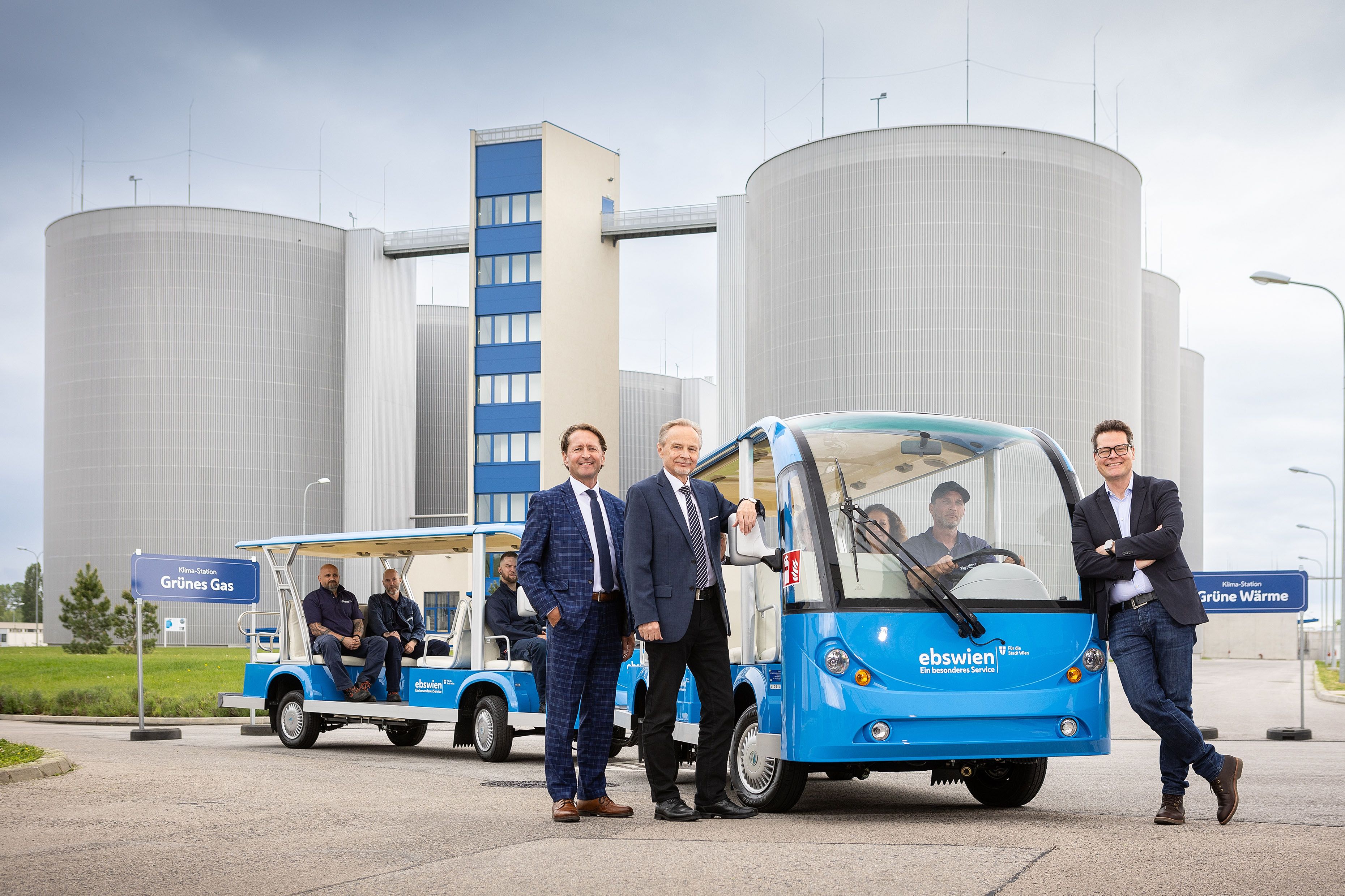 Günther Schmalzer (Prokurist ebswien), Christian Gantner (Generaldirektor ebswien) und Klimastadtrat Jürgen Czernohorszky (v.l.).