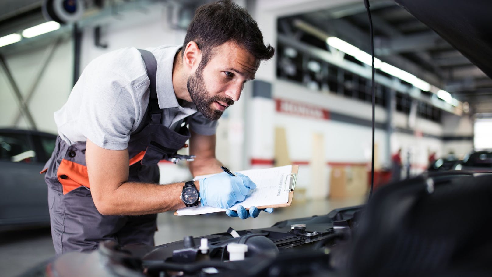 Preis-Wahnsinn - was manche Kfz-Mechaniker verlangen