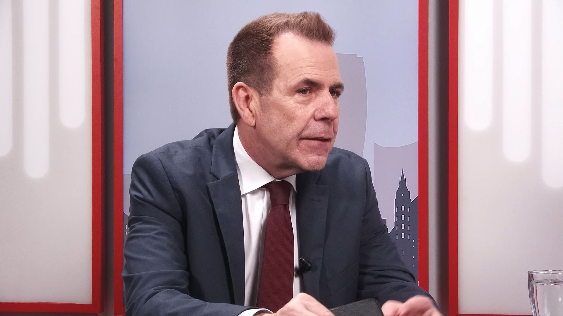 Harald Vilimsky kritisiert den ORF für seine Programmgestaltung: 