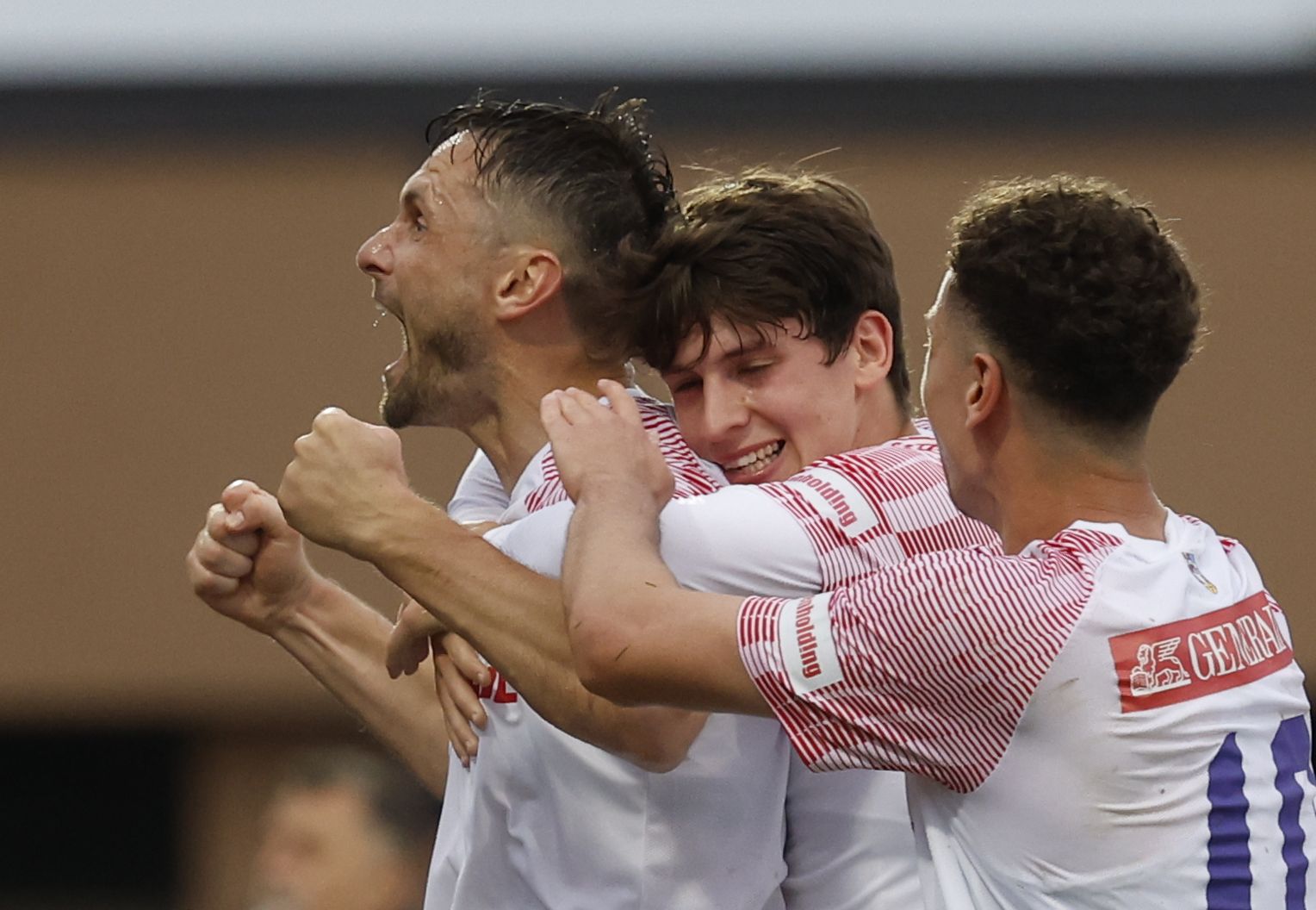 Die Austria bejubelt den Einzug in den Europacup. 