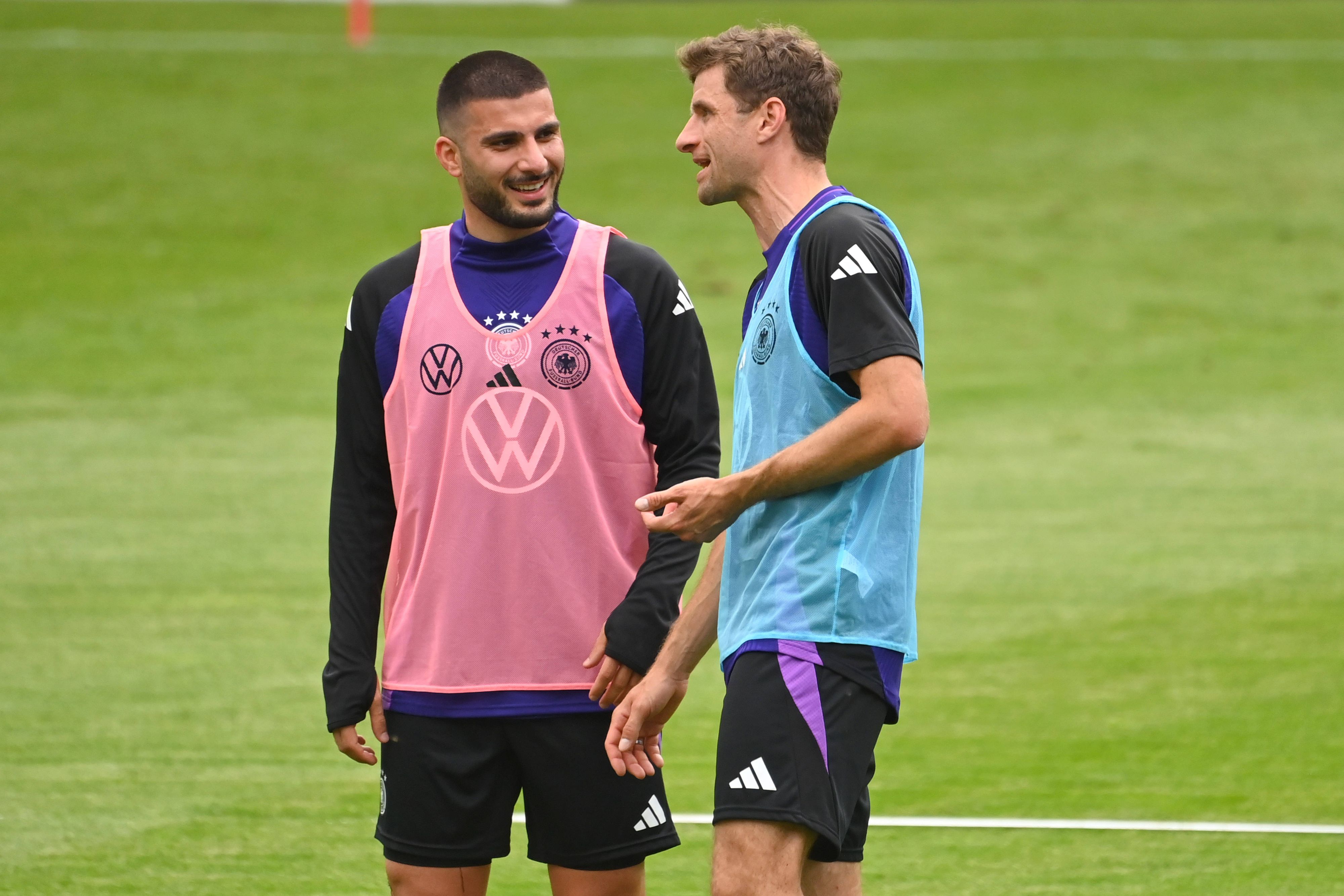 Deniz Undav und Thomas Müller beim deutschen Nationalteam.