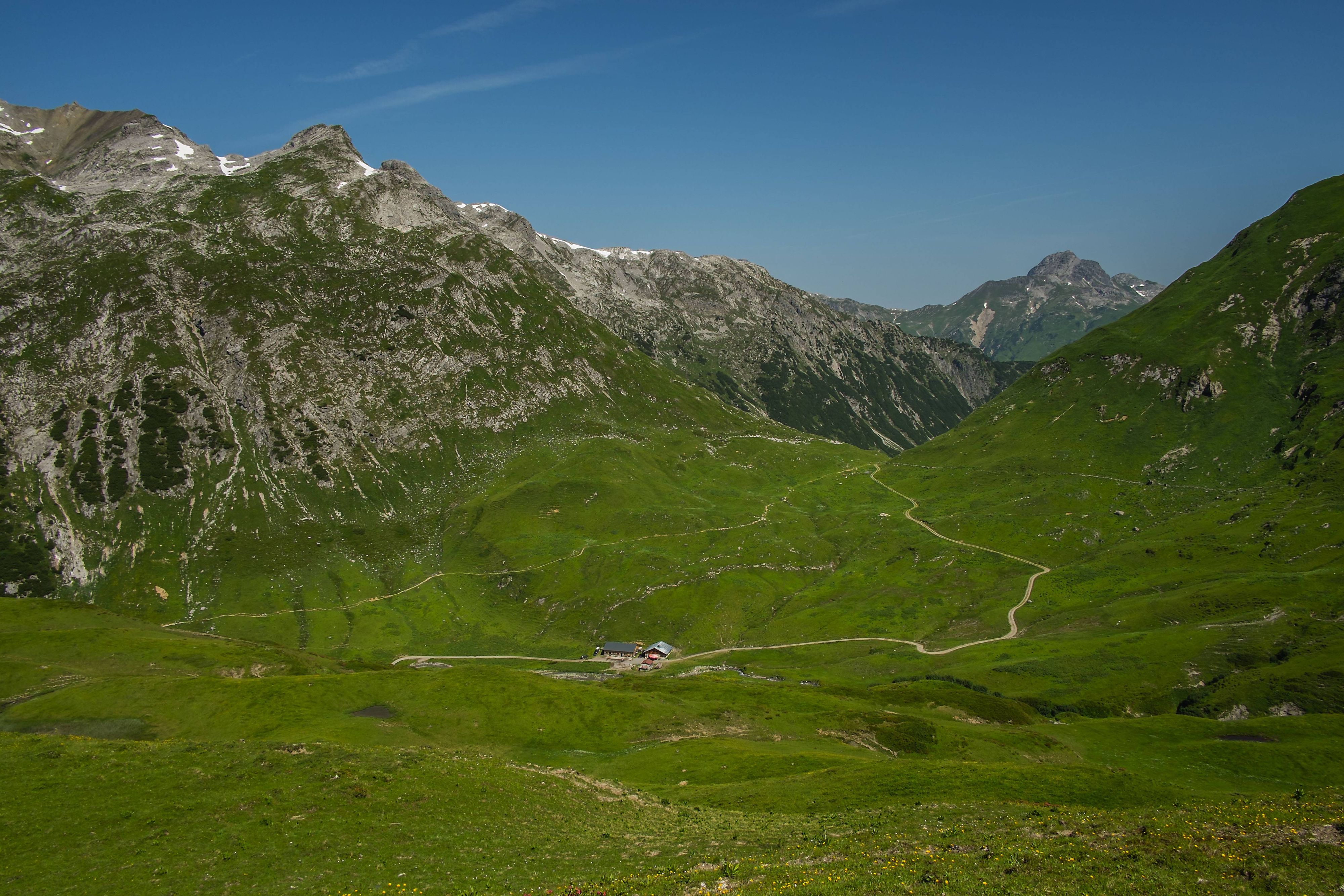 Blick zum Stierlochjoch (2009 Meter) im Lechquellengebiet, Vorarlberg.