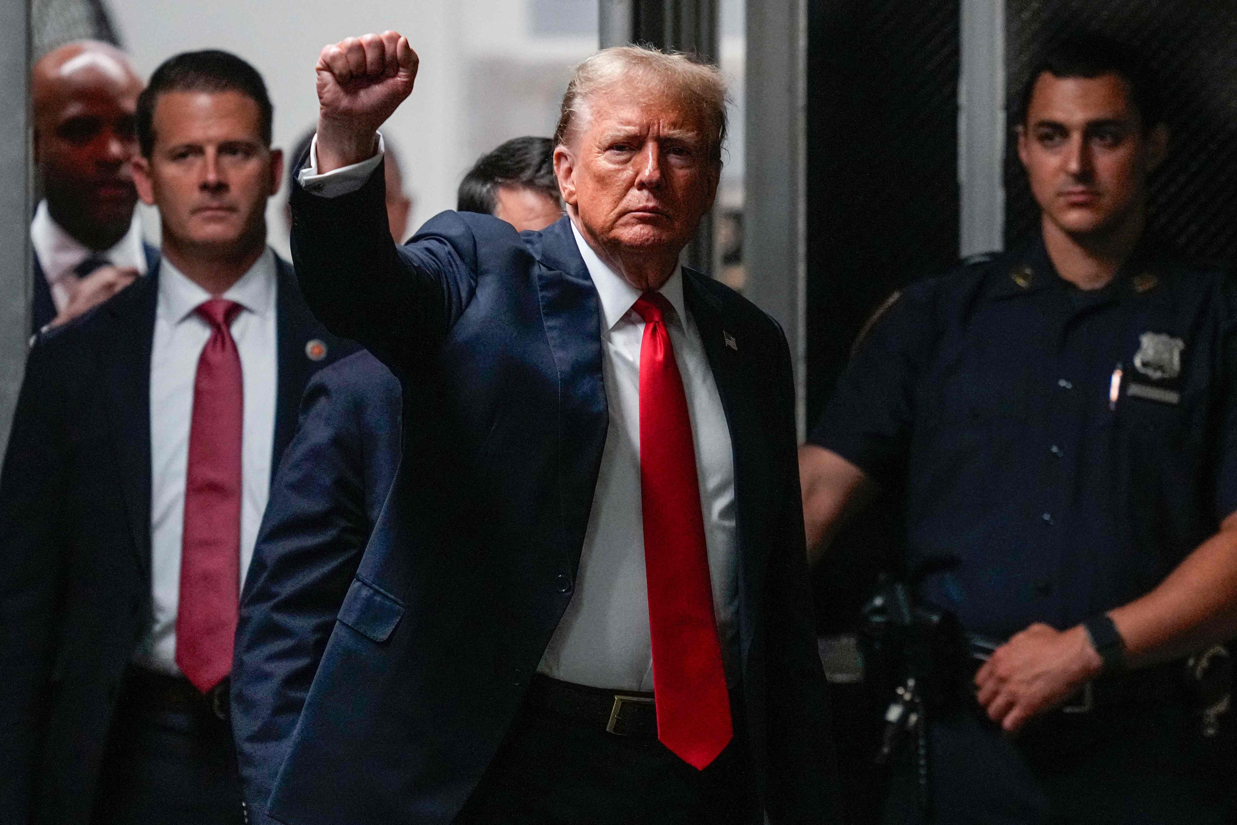 Dem erneuten Präsidentschaftsbewerber Trump droht bei einer Verurteilung eine mehrjährige Freiheitsstrafe