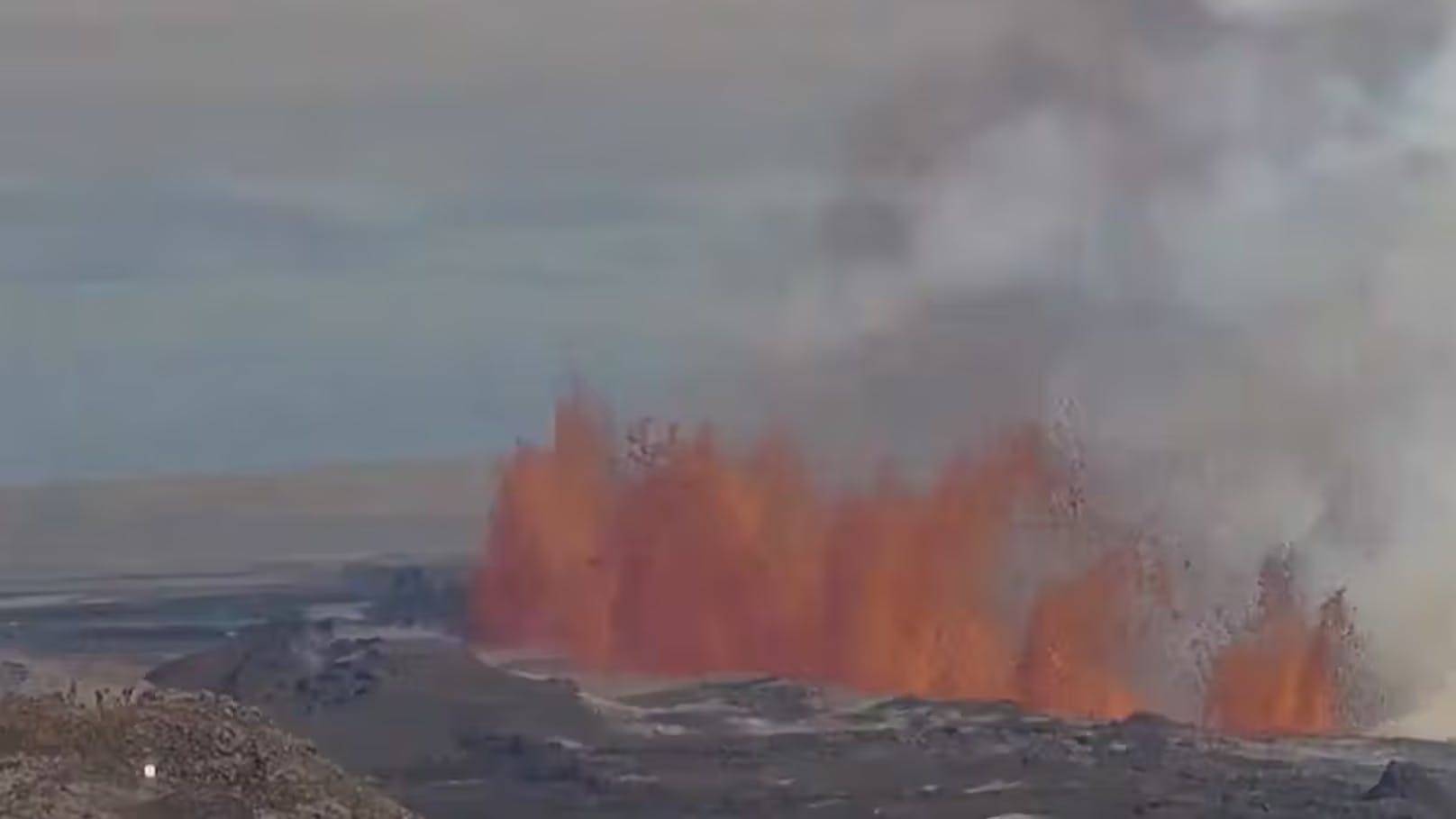 Wieder Vulkanausbruch auf Island – Touristen evakuiert