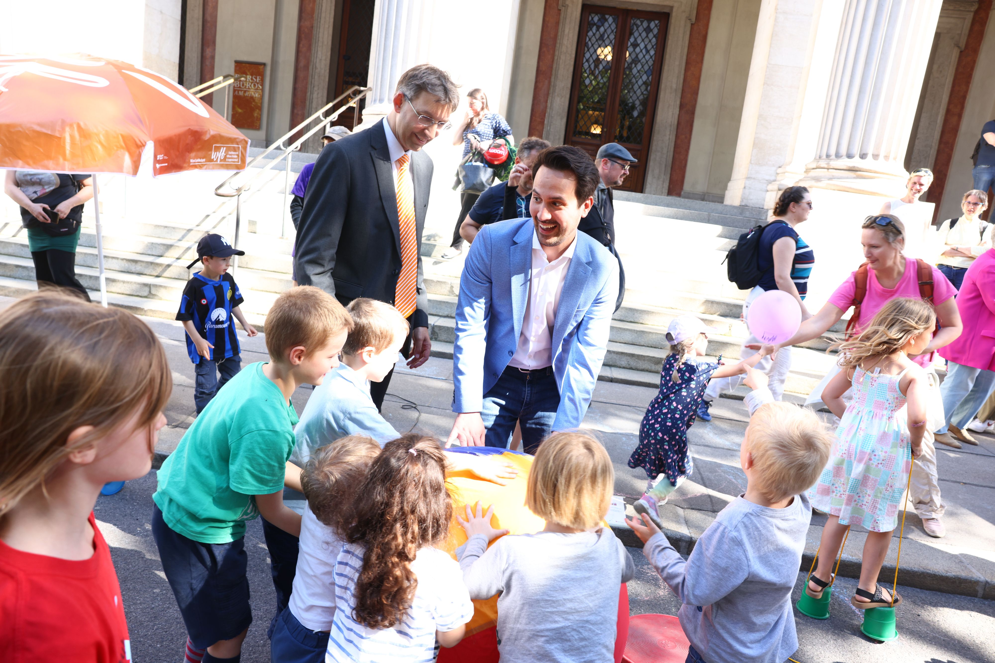 Auch Vizebürgermeister Christoph Wiederkehr (neos) hatte sichtlich Spaß.