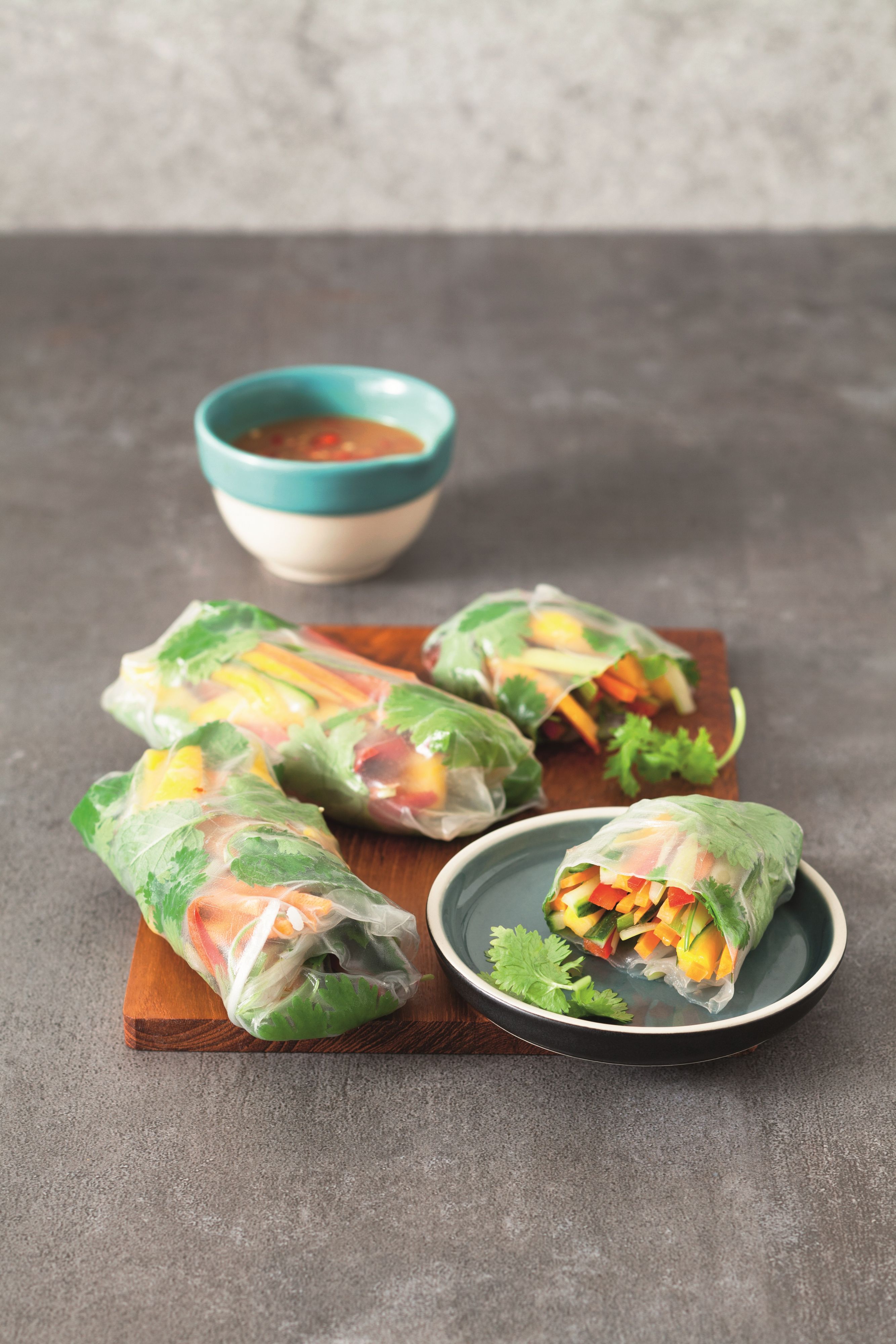 Sommerrollen mit Erdnusssauce