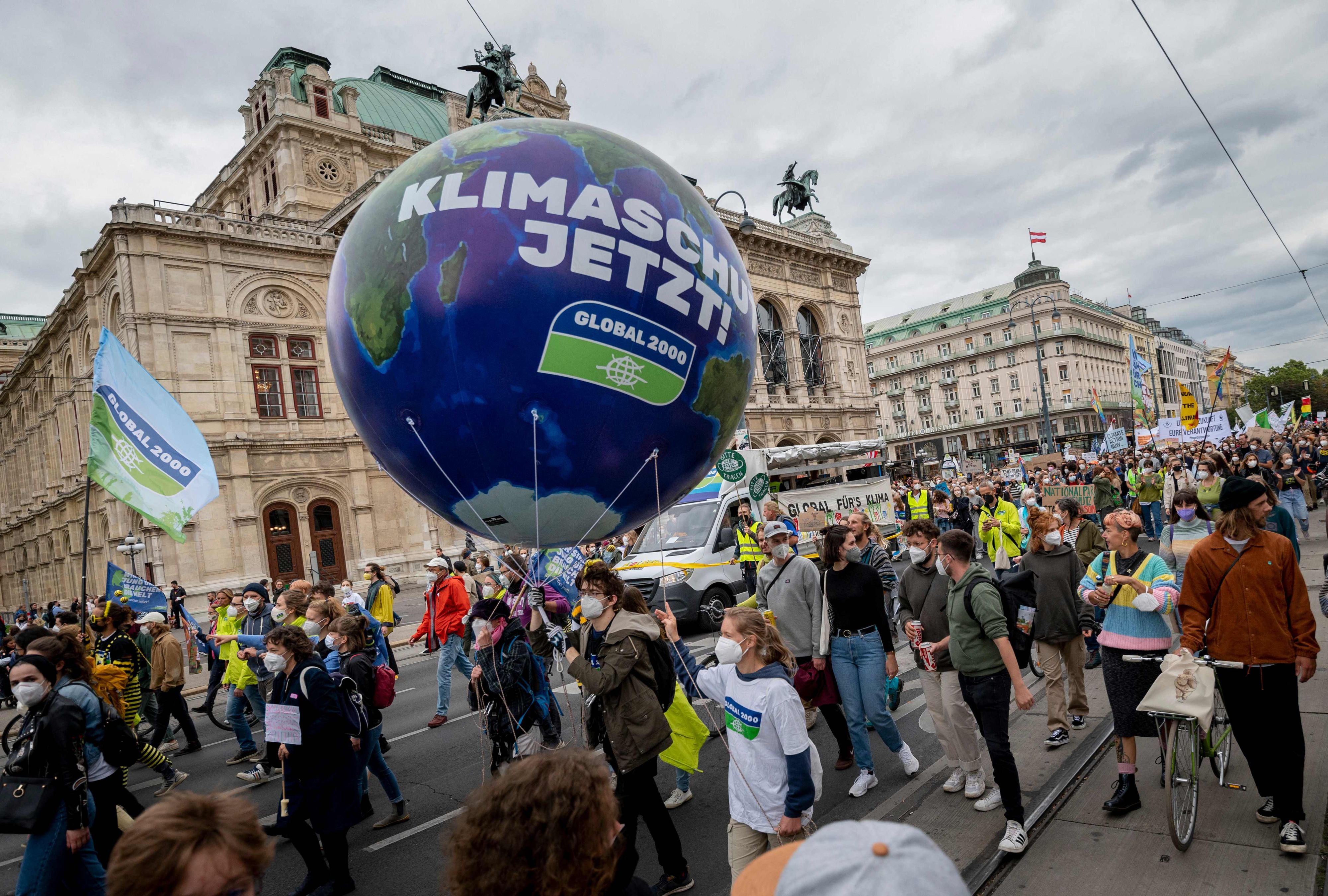 Demo-Marsch auf der Wiener Ringstraße im Rahmen des globalen Klimastreiks von Fridays for Future im September 2021. (Archivbild)
