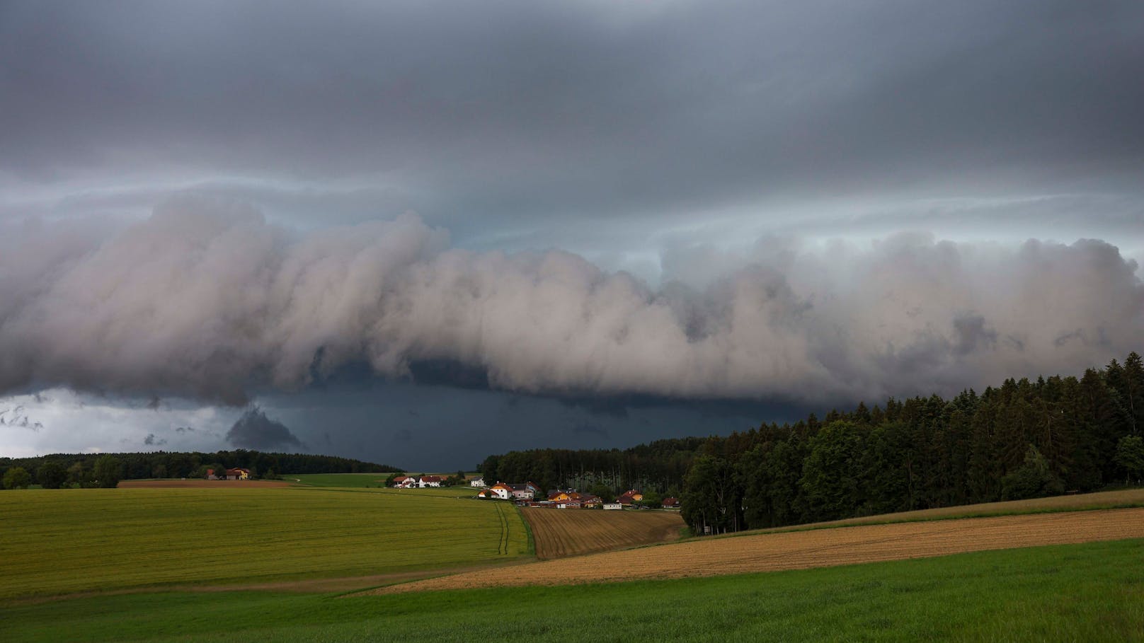 Höchste Unwetter-Warnstufe in Österreich ausgerufen