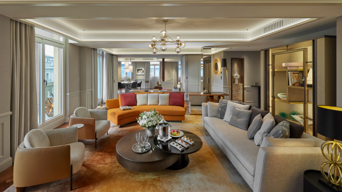 Die Presidential-Suite hat die perfekte Größe. Vom Rockstar bis zu Staatsoberhäuptern kommt hier alles unter und kann die Entourage auch gleich im Wohnzimmer "einchecken".