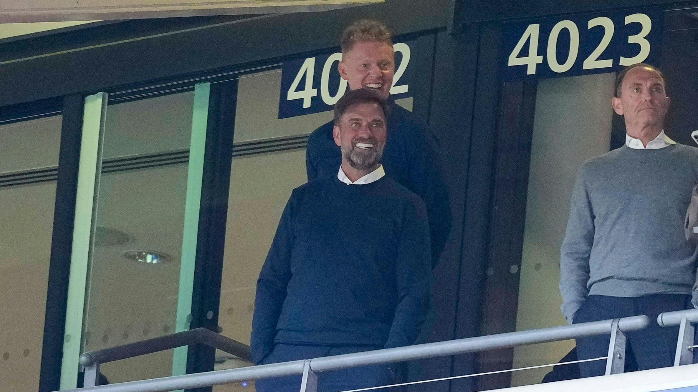 Ex-Dortmund-Trainer Jürgen Klopp schaute im Wembley-Stadion vorbei. 