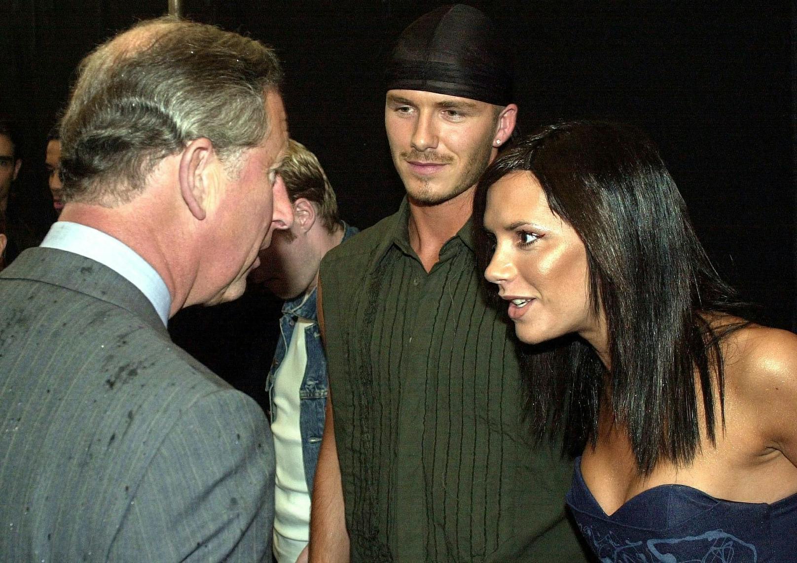 Auch David Beckhams Ehefrau Victoria hat eine lange Geschichte mit König Charles.