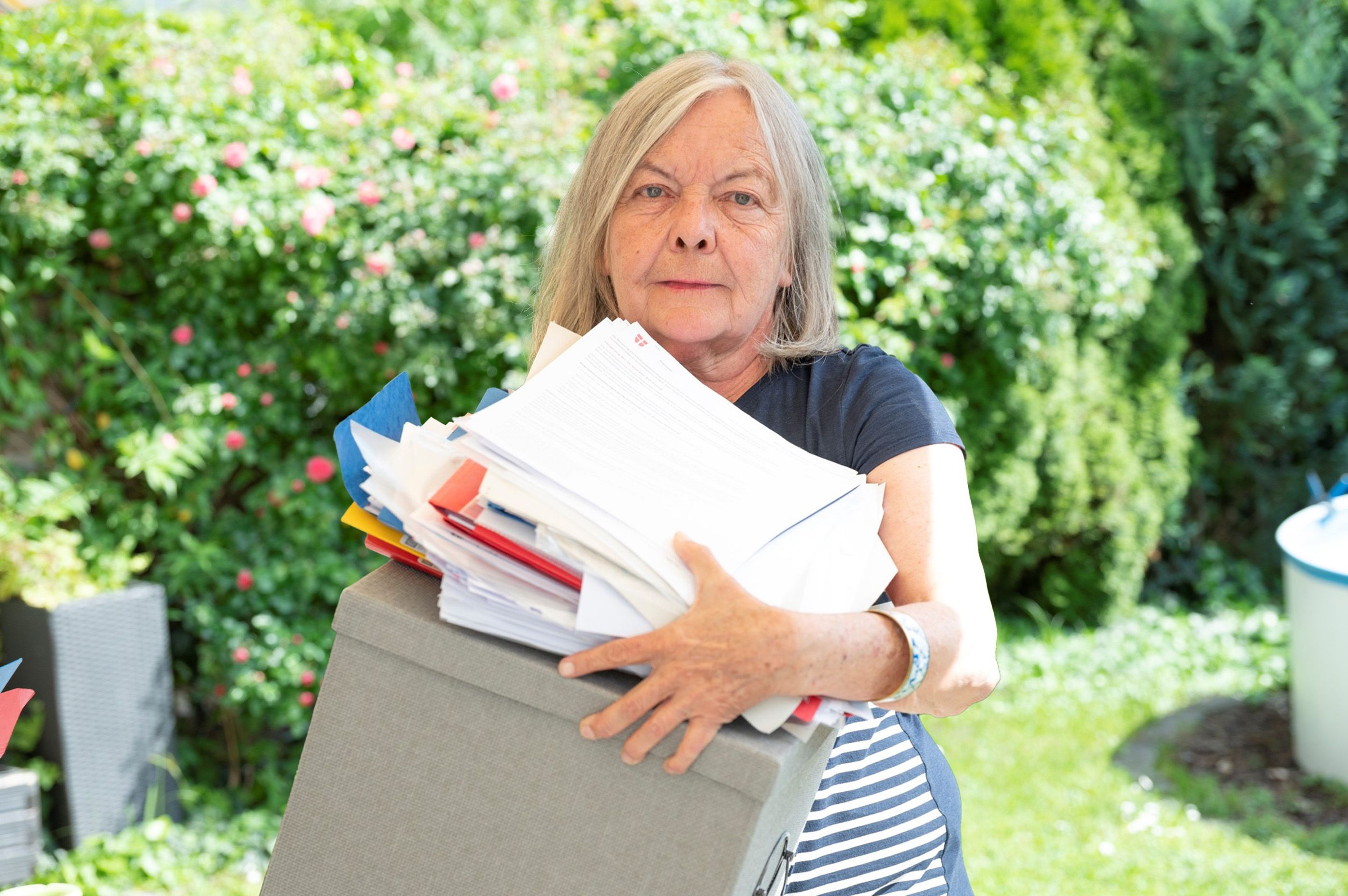 Gertrudes Schwester mit allen Akten – 