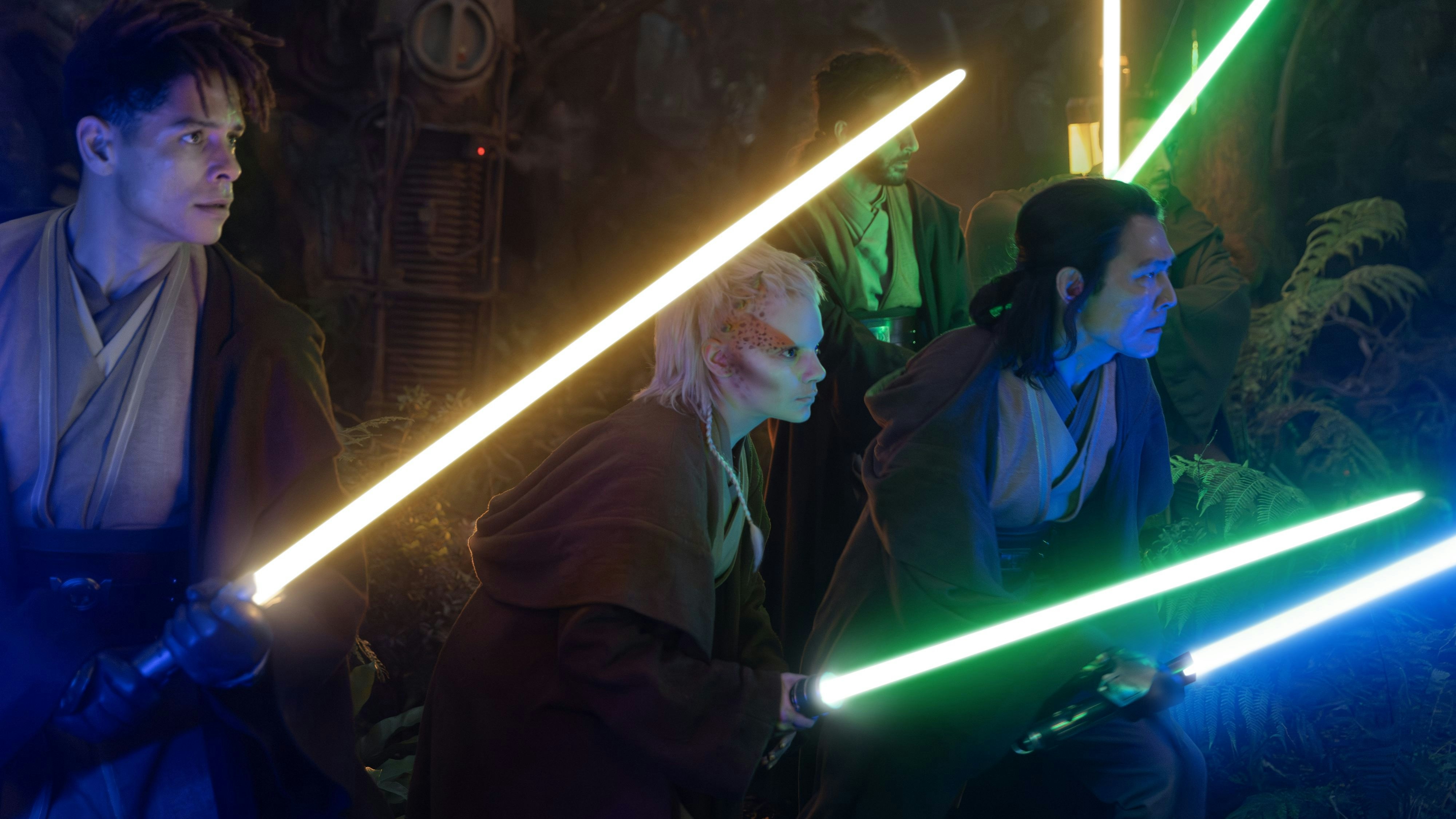Yord Fandar&nbsp;(Charlie Barnett), Jedi Padawan Jecki Lon&nbsp;(Dafne Keen) und Meister Sol&nbsp;(Lee Jung-jae, v.l.): "Star Wars: The Acolyte" ab 5. Juni auf Disney+