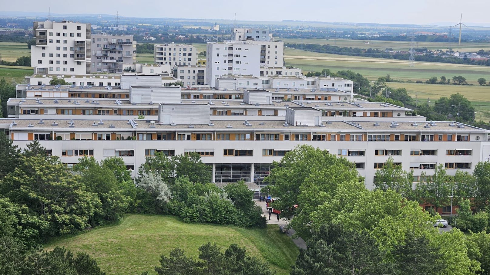 Zimmerbrand in Wiener Pflegeheim! Eine Person tot