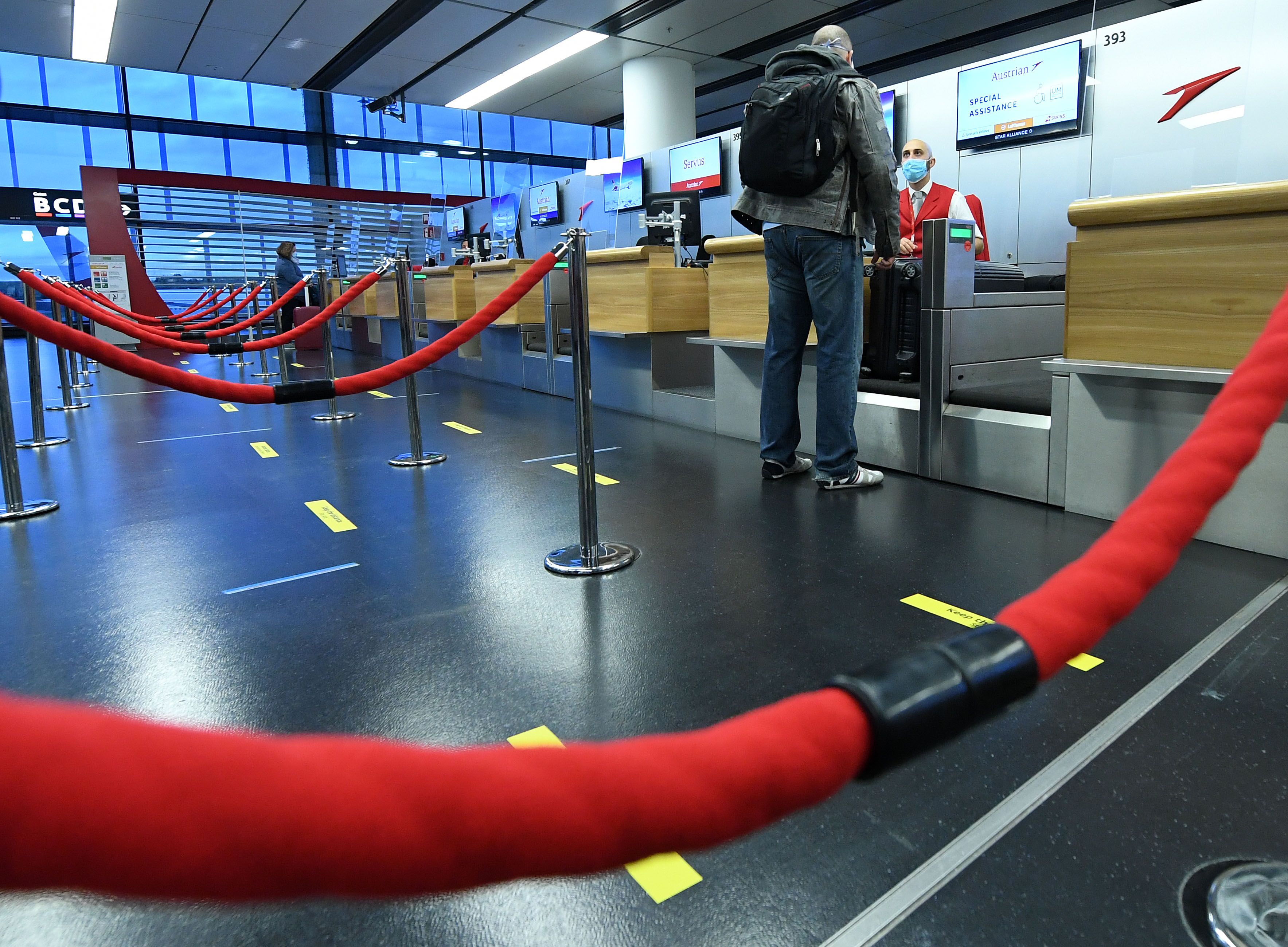 Flughafen Wien-Schwechat (Archivfoto): Auch Österreich ist von der Pleite betroffen