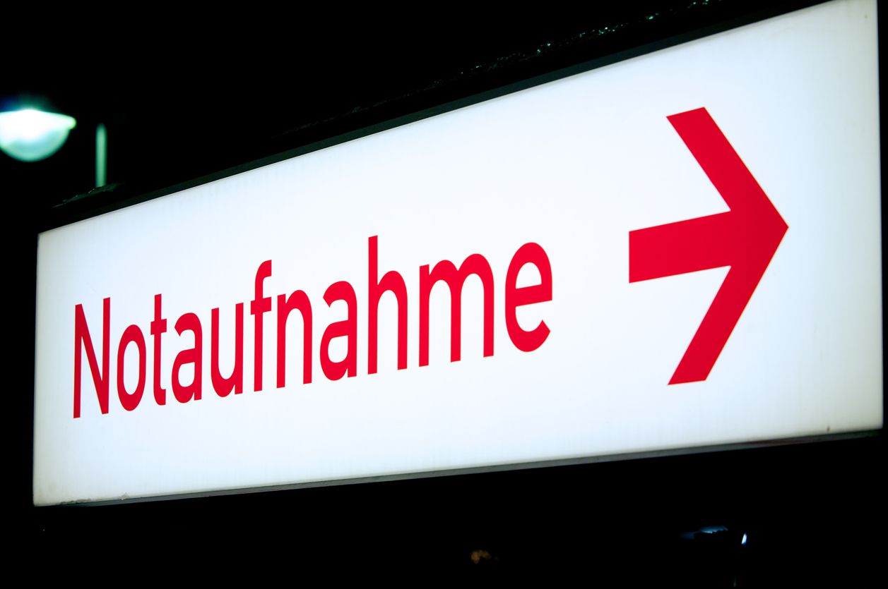 Siebenmal sucht die Frau mit Symptomen die Notaufnahme auf. Erst dann erkennt ein Arzt die Ursache. (Symbolbild).