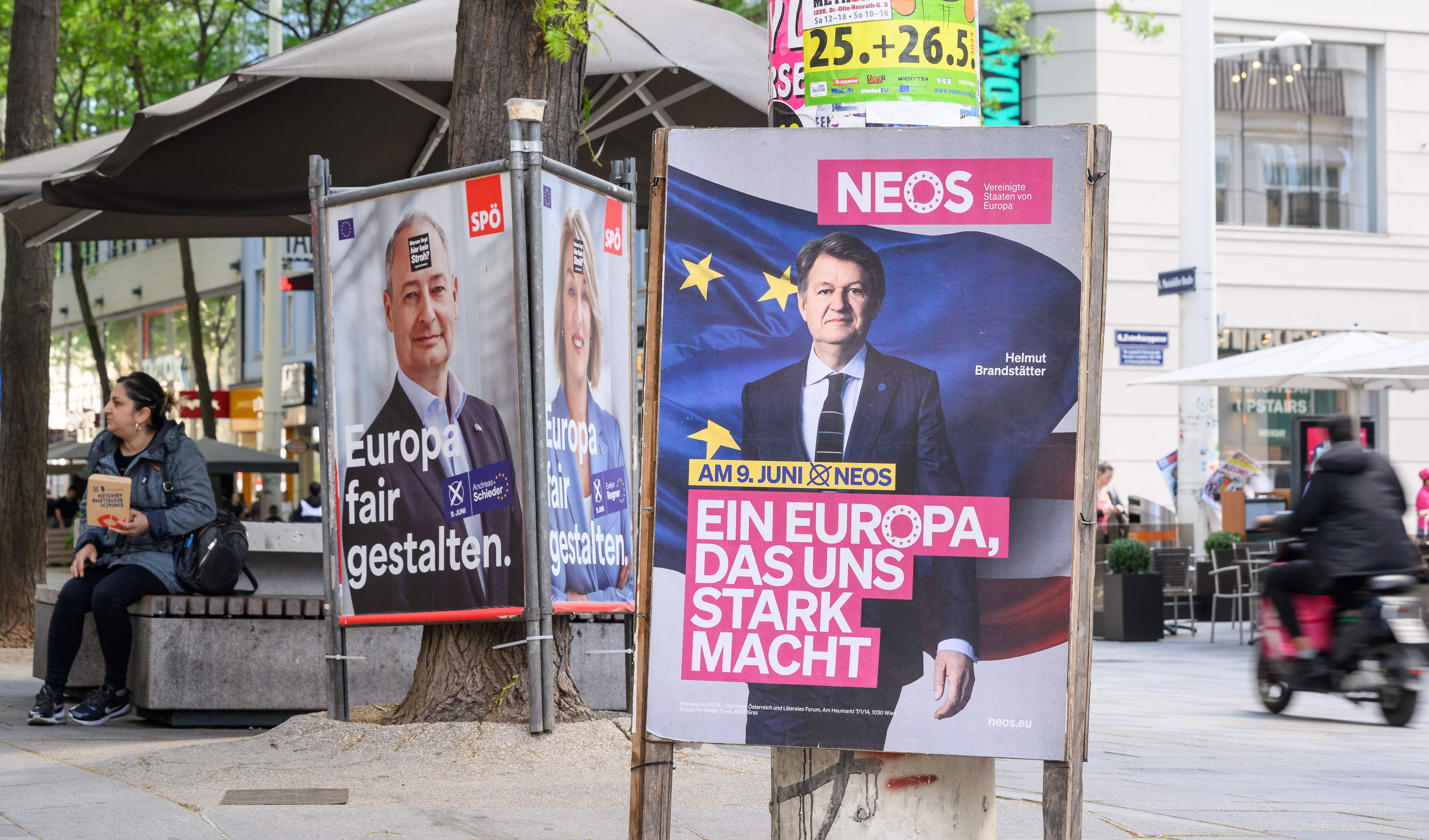 Die rund 6,4 Mio. EU-Wahlberechtigten können sich zwischen ÖVP, SPÖ, FPÖ, NEOS und Grüne sowie der KPÖ und der Liste DNA entscheiden. <a href=