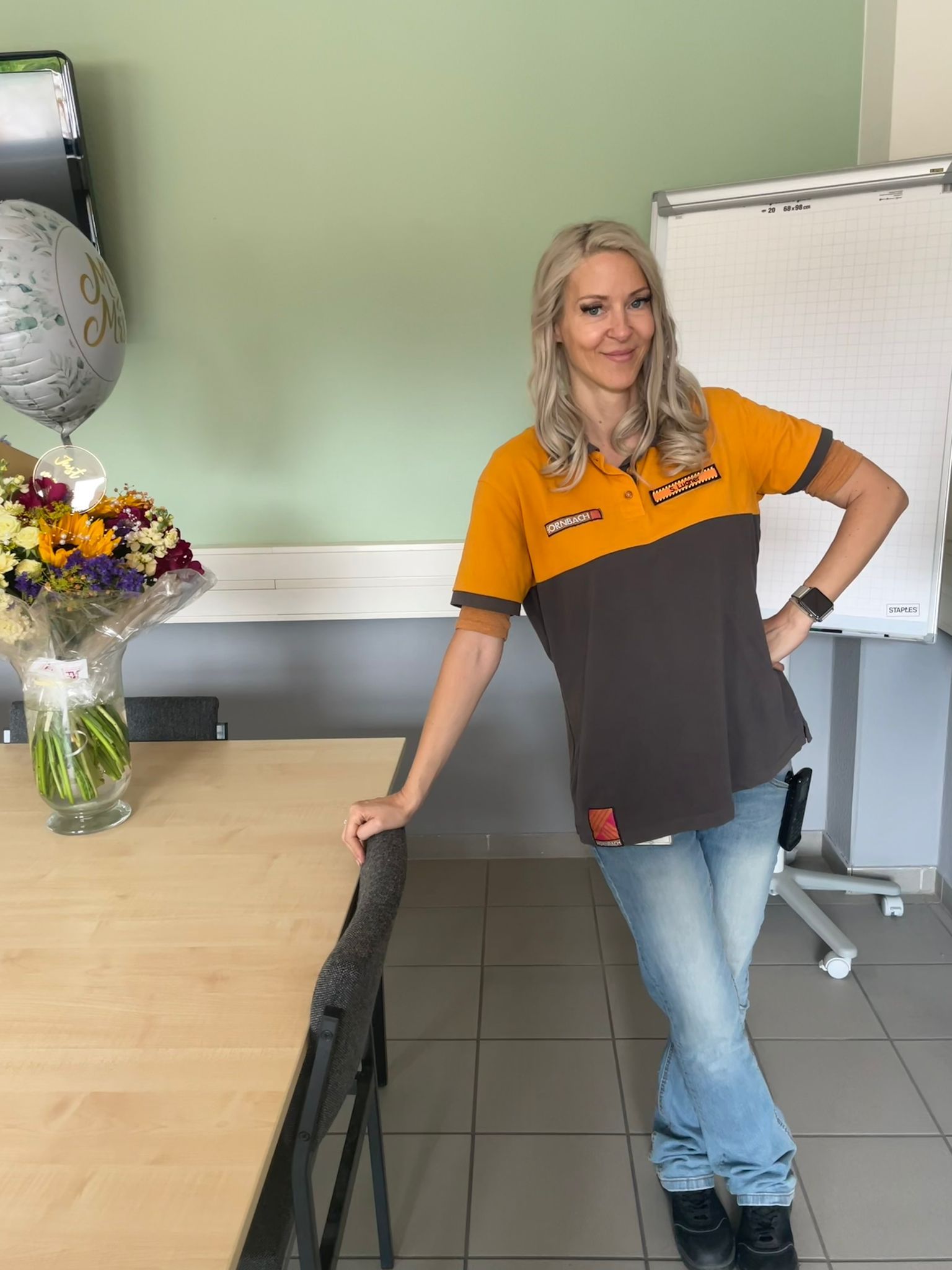 Simone Lugner bei ihrer Rückkehr zu Hornbach nach ihrer Hochzeit