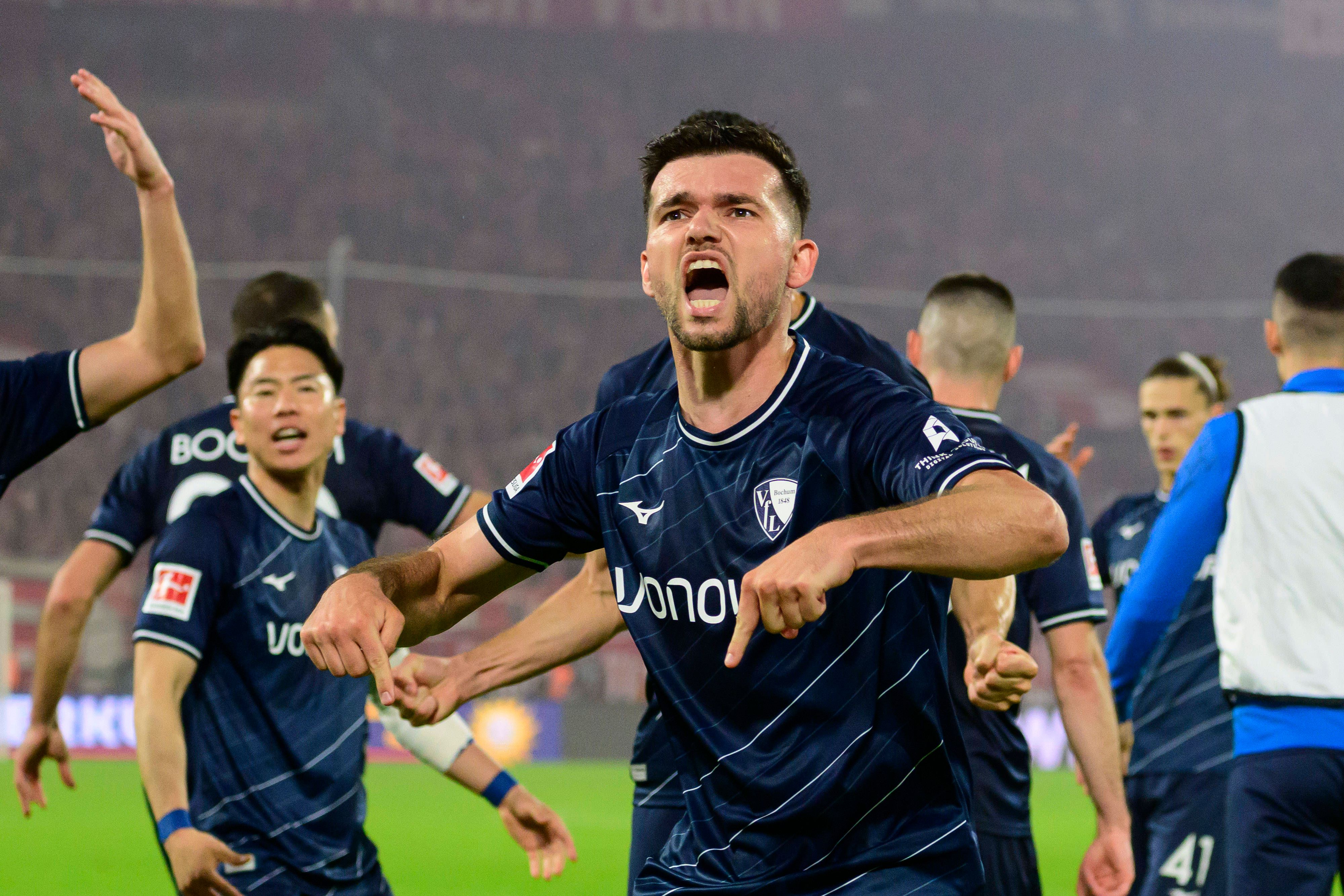 Auf Instagram verabschiedete sich der Bochum-Held von den Fans.