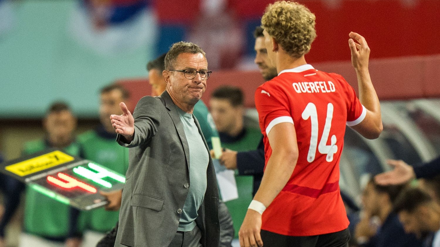 Rangnick verletzte sich leicht an der Hand