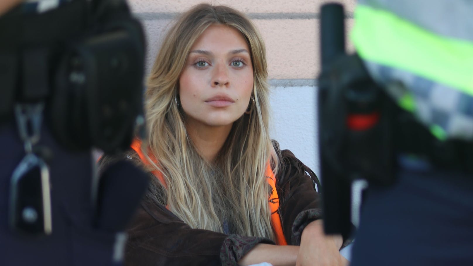 "Klima-Shakira" muss jetzt in Wien ins Gefängnis