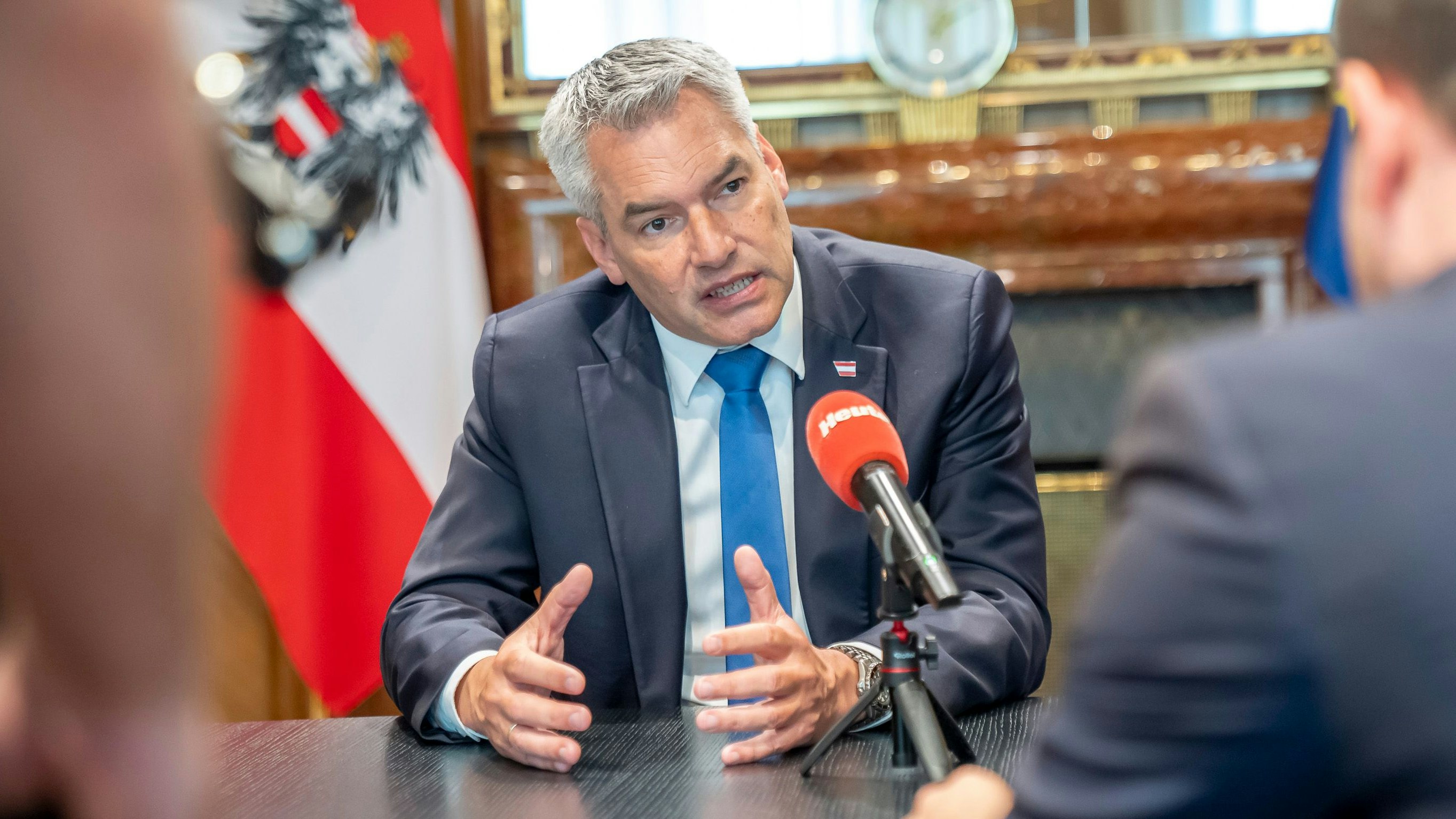Kanzler Karl Nehammer im Interview
