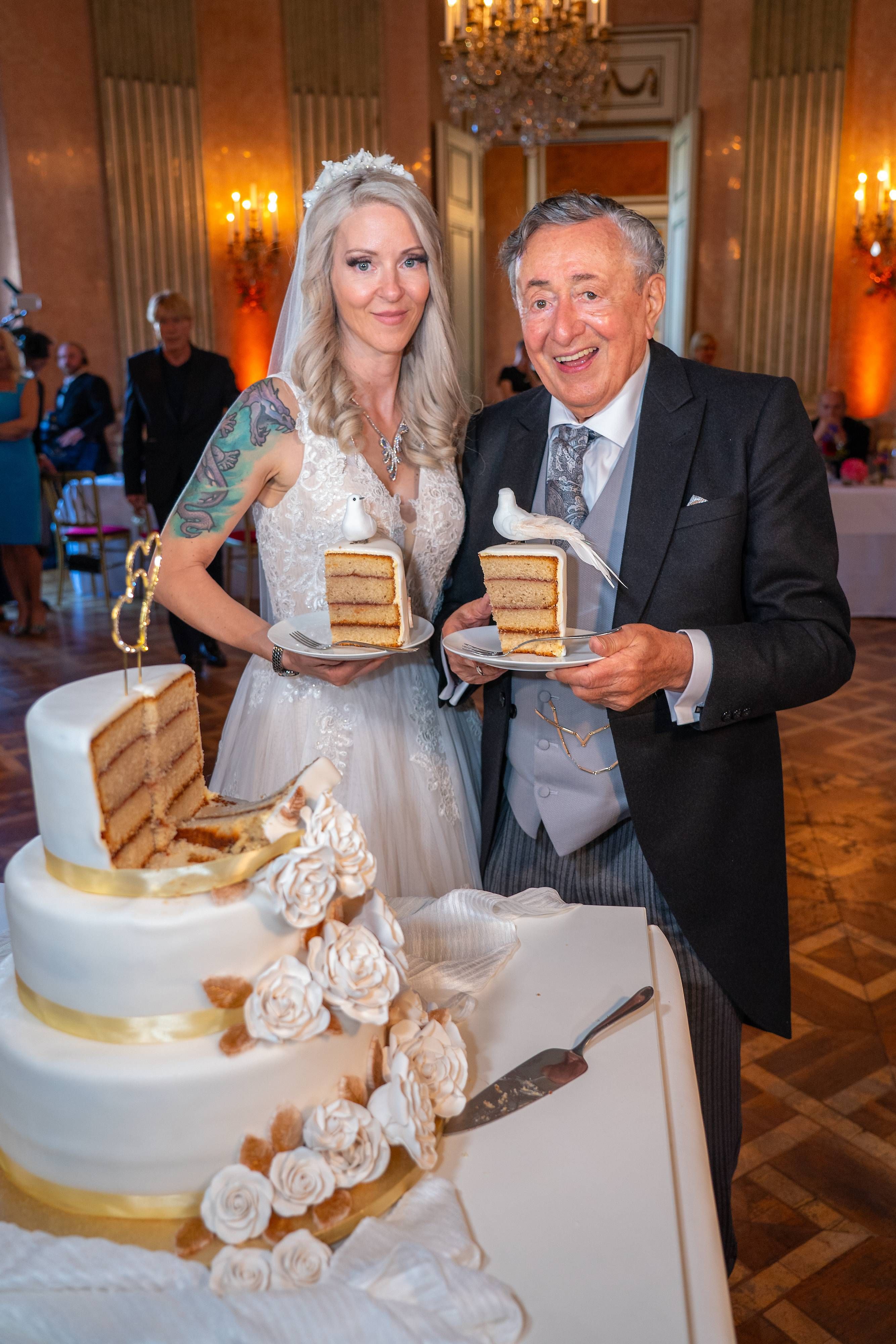 Richard und Simone Lugner glücklich am Tag ihrer Trauung