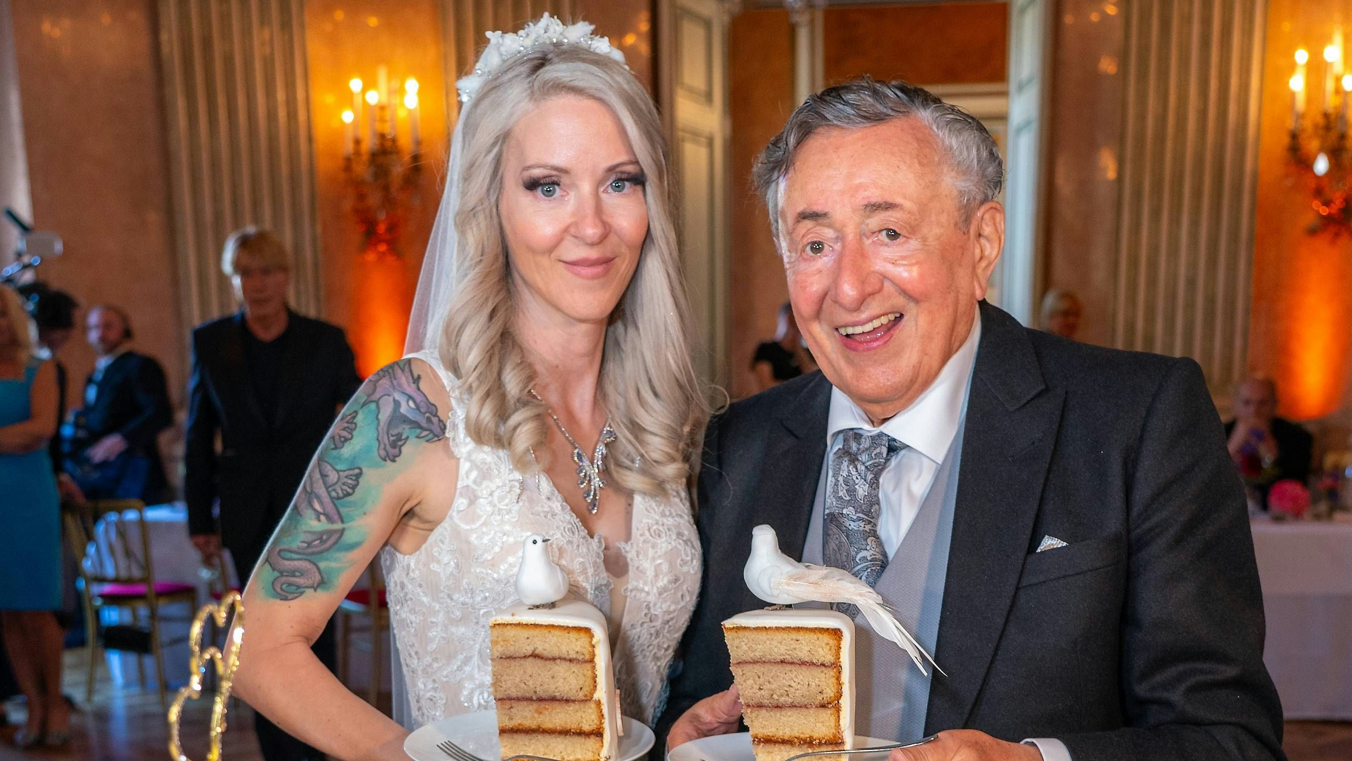 Richard und Simone Lugner glücklich am Tag ihrer Trauung