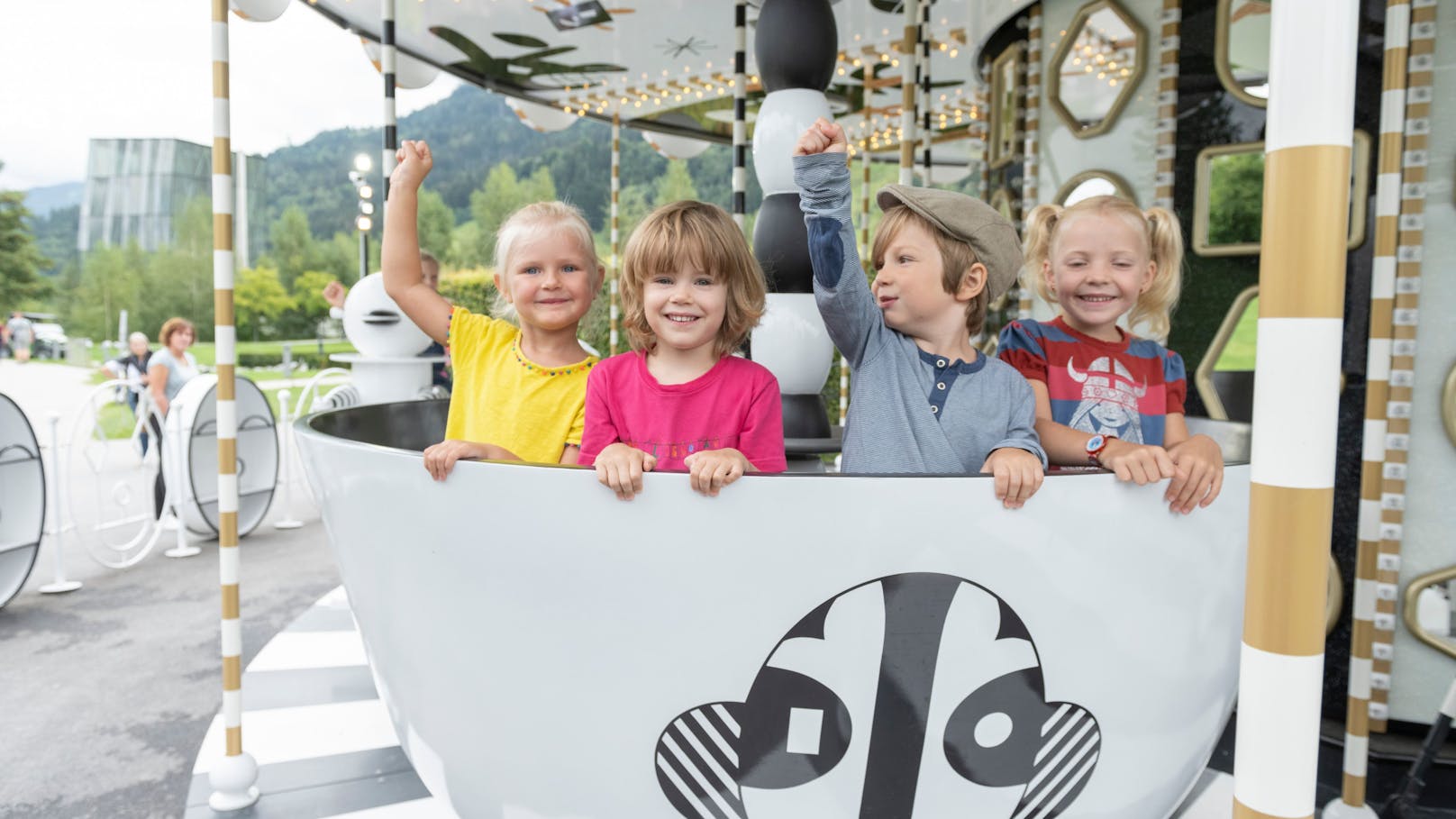 Outdoor Abenteuer & Erlebniswelt für Kinder in den Swarovski Kristallwelten (Oberösterreich)