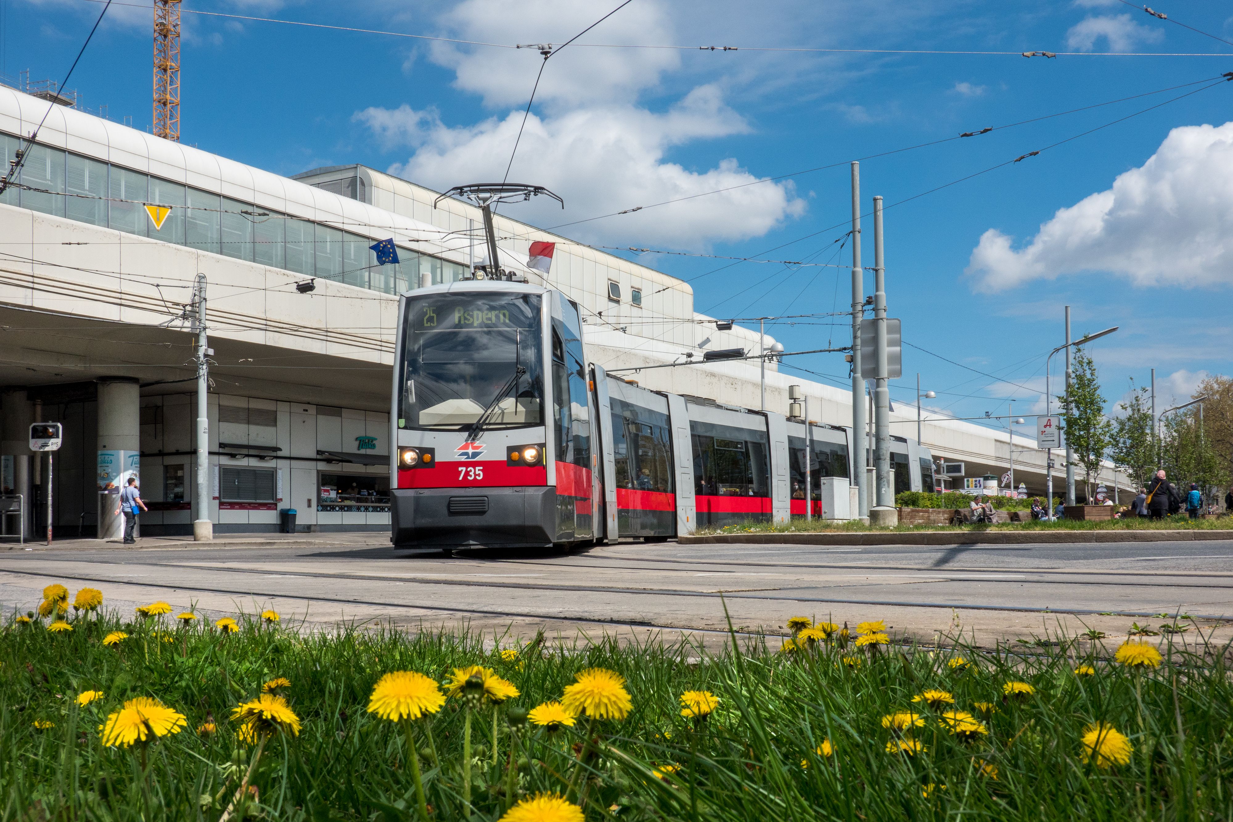Die Wiener Linien erweitern ihr Straßenbahnnetz und verdichten das Öffi-Angebot in Floridsdorf und der Donaustadt.
