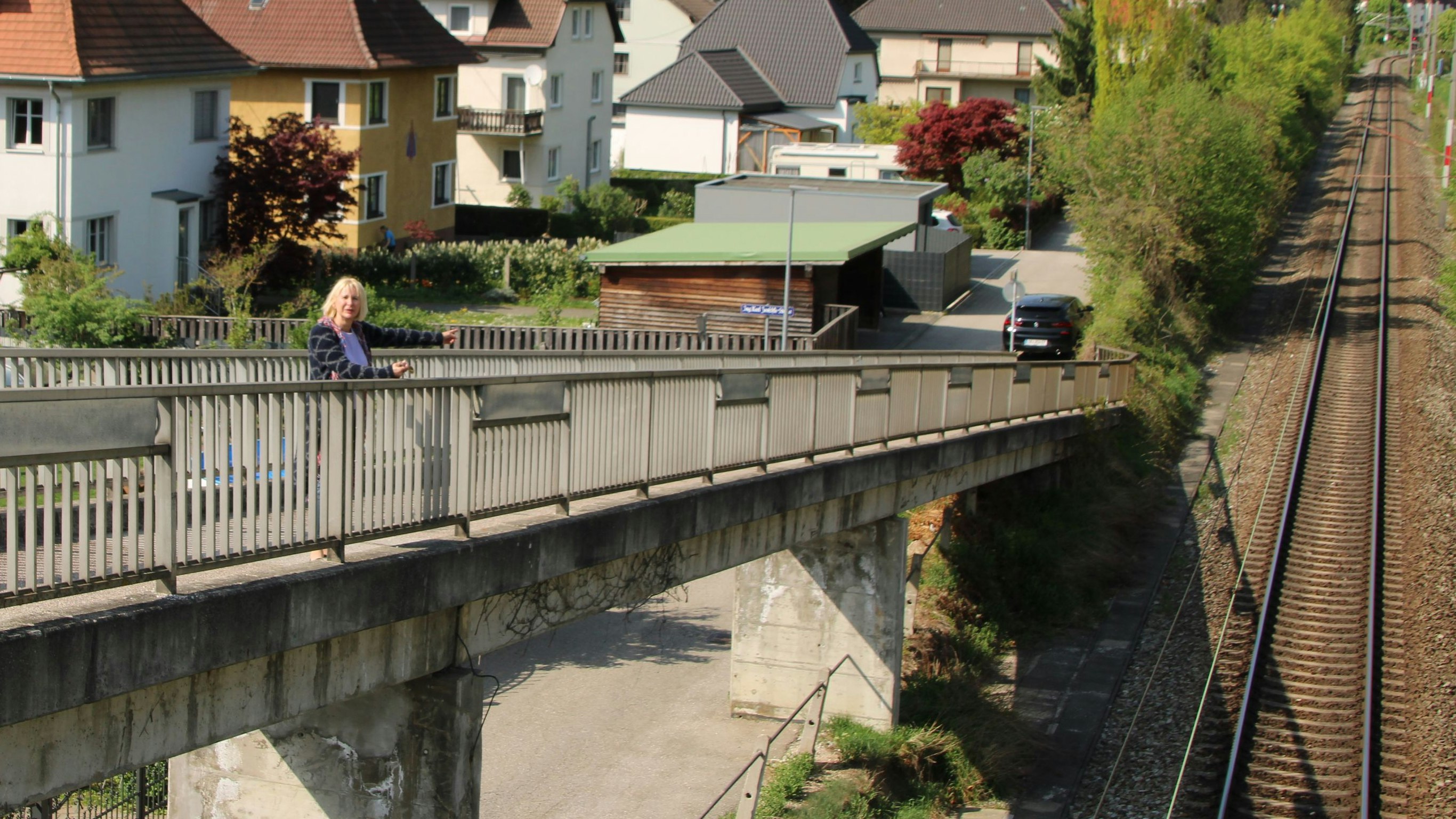 FP-Stadträtin Evelyn Kattnigg an der betroffenen Strecke