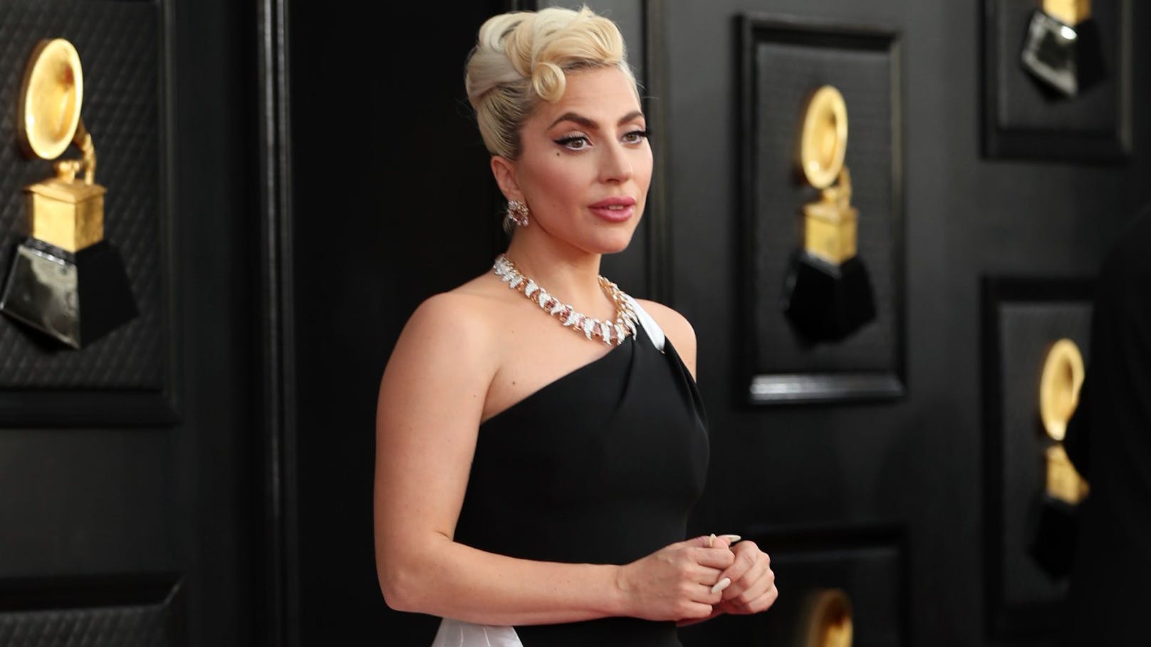 Gerüchte um Schwangerschaft – jetzt spricht Lady Gaga