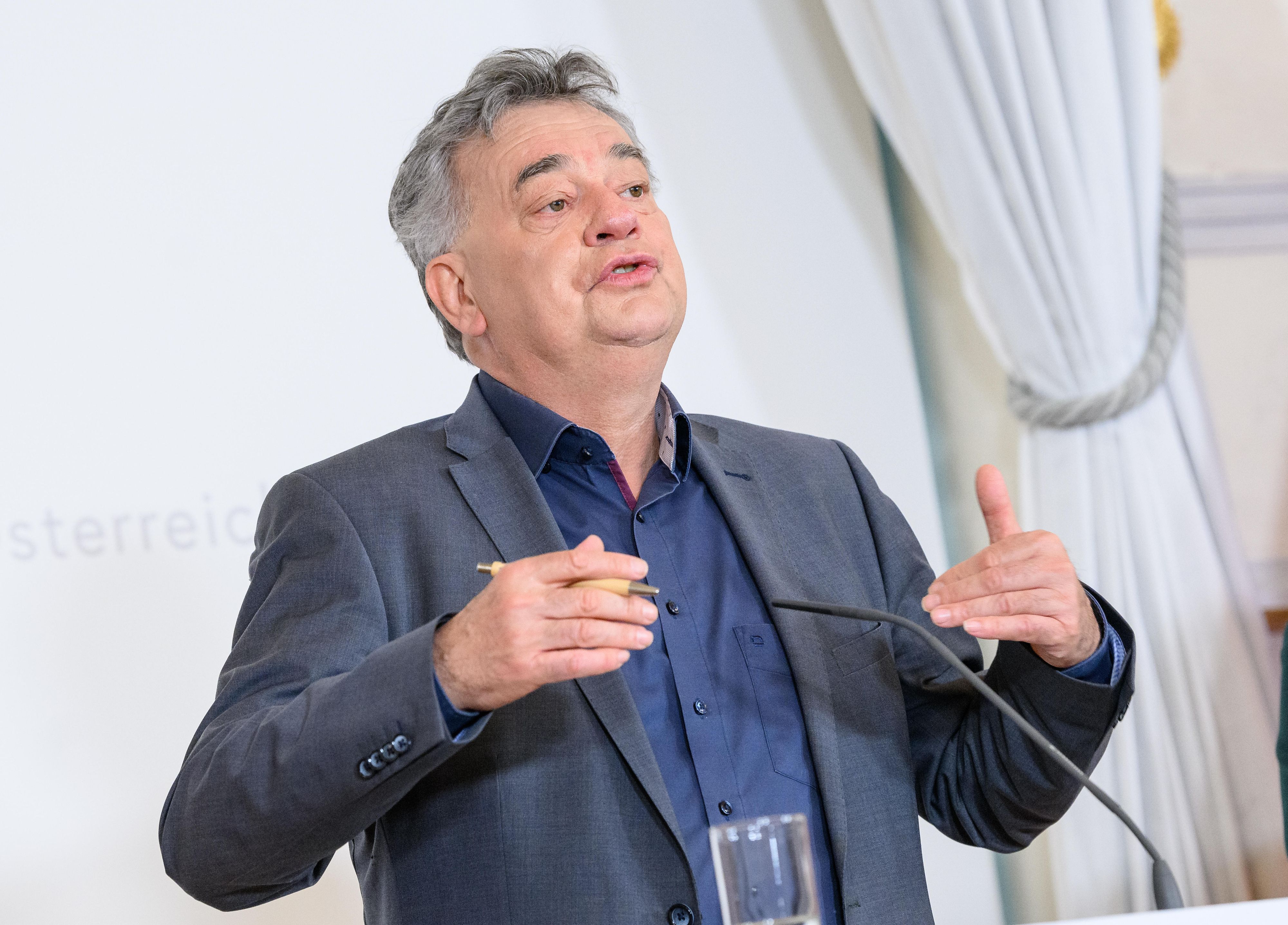 In seinem Weihnachtsbrief wagt Grüne-Chef Werner Kogler einen Blick in die Zukunft. (Archivbild)