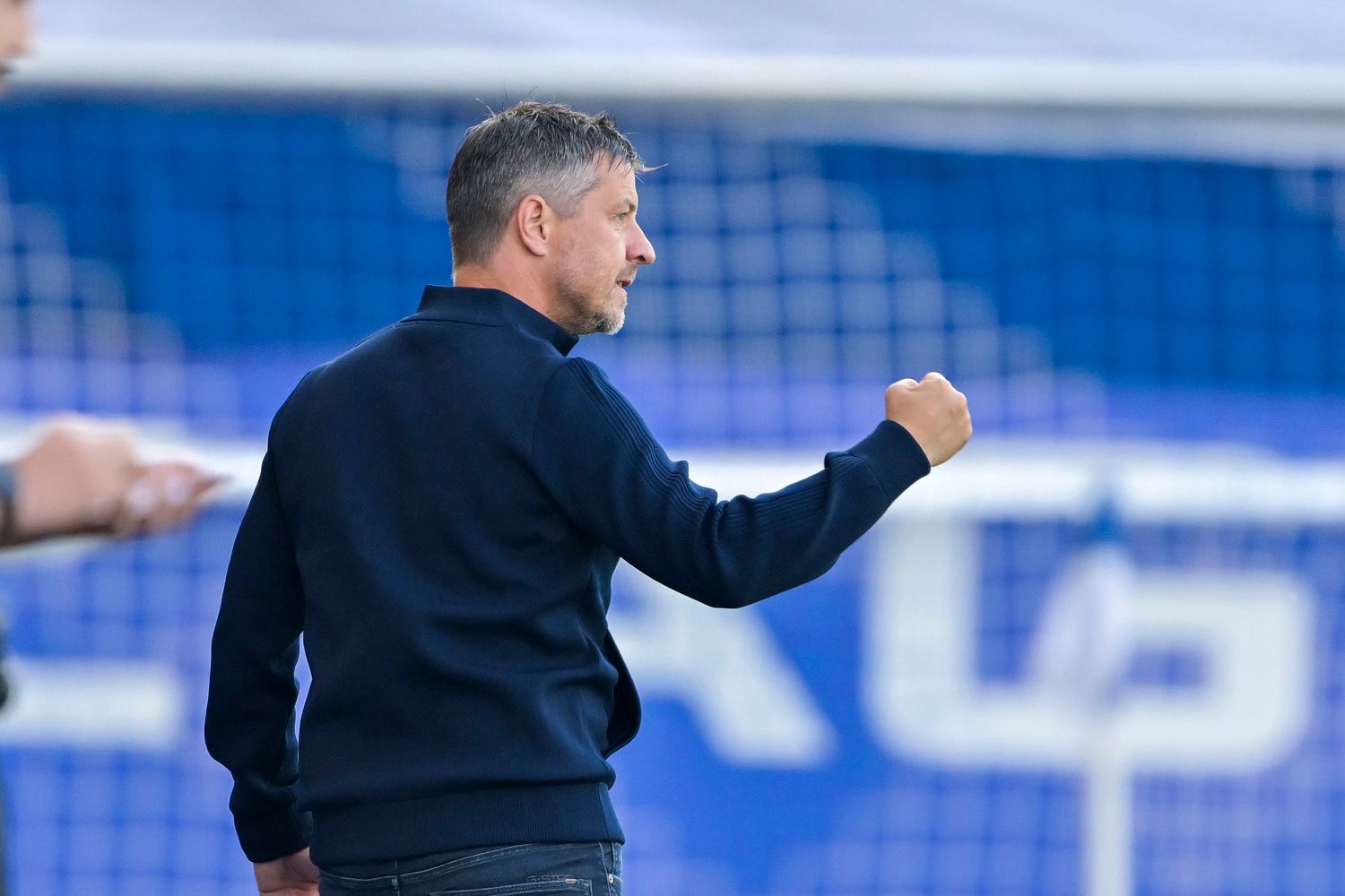 Blau-Weiß-Trainer Gerald Scheiblehner rückt bei der Austria in den Fokus. 