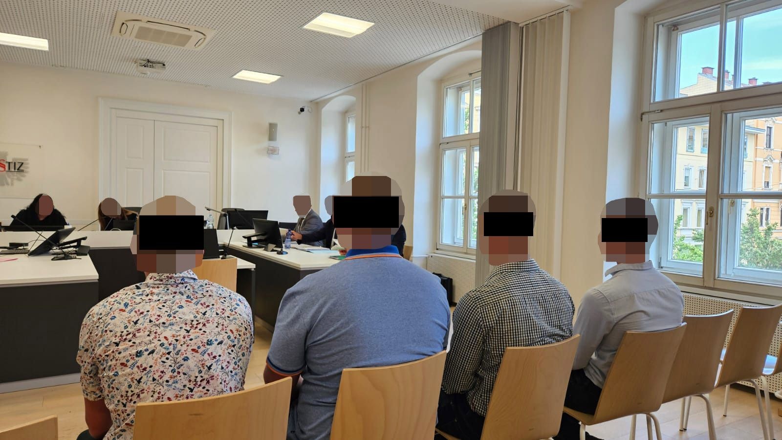 Das beschuldigte Quartett musste sich am Mittwoch vor Gericht verantworten.