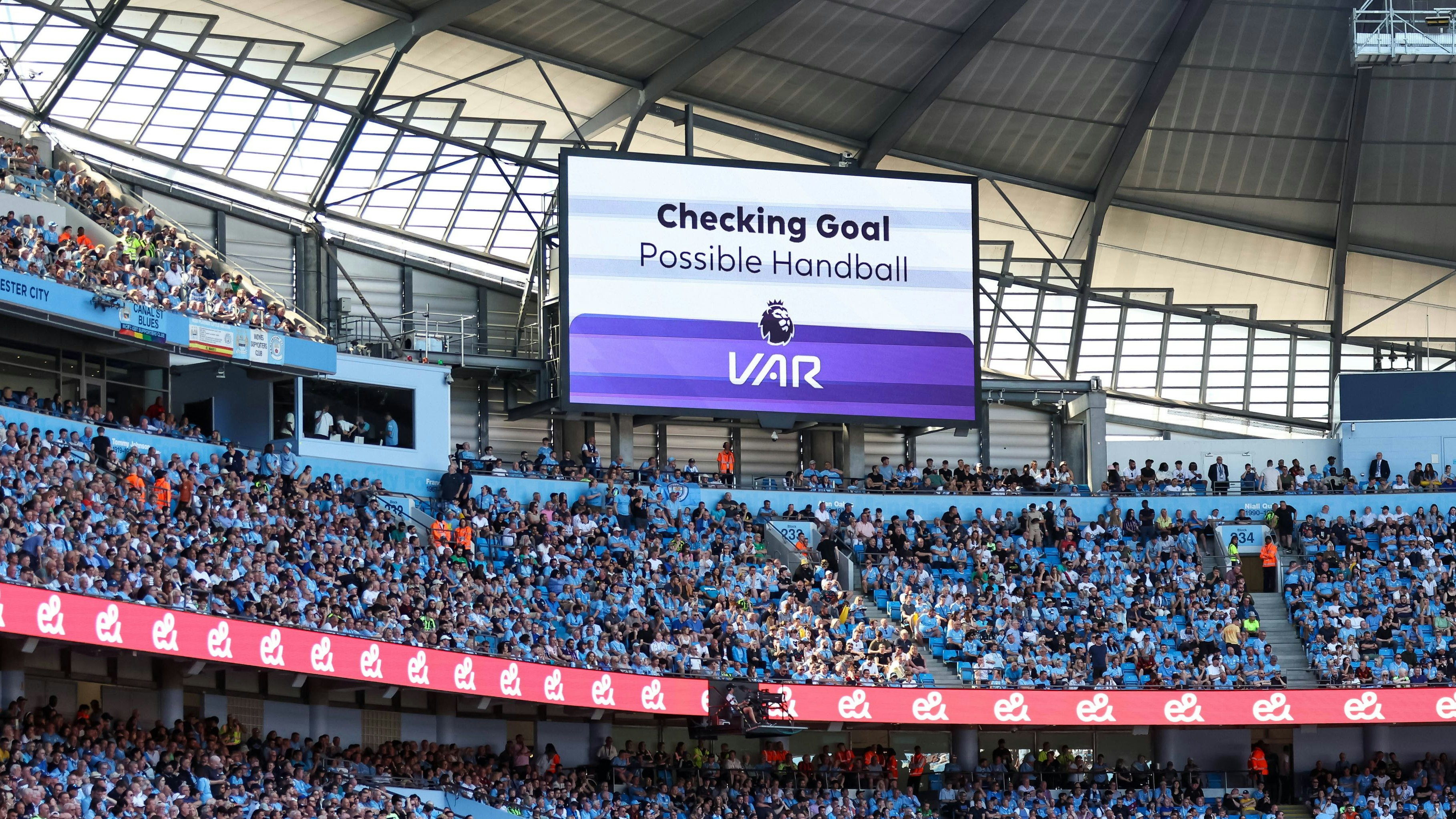 Die Klubs stimmten mit großer Mehrheit für den VAR-Verbleib.