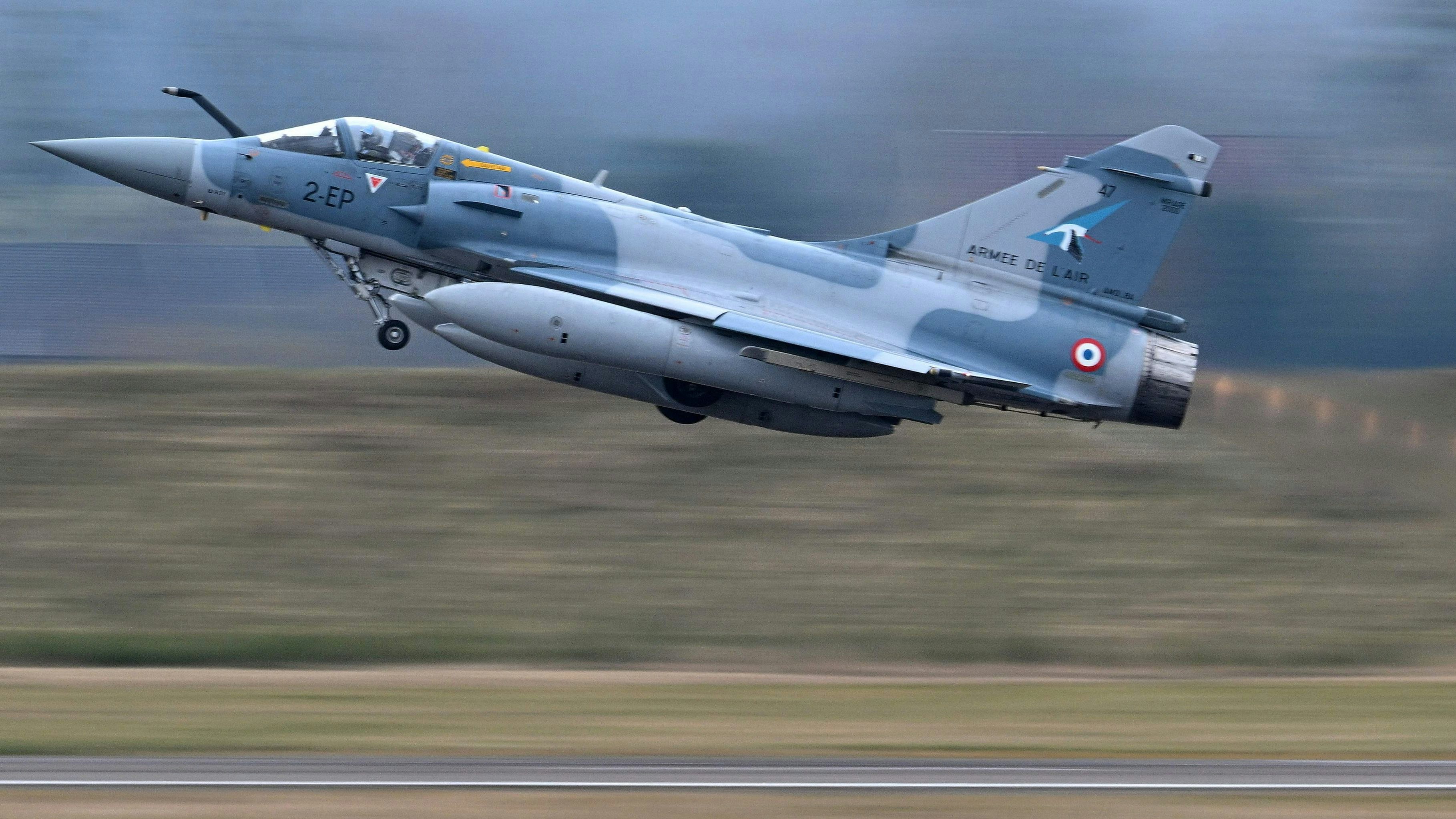 Heute.at - Frankreich schickt Mirage-Kampfjets in die Ukraine