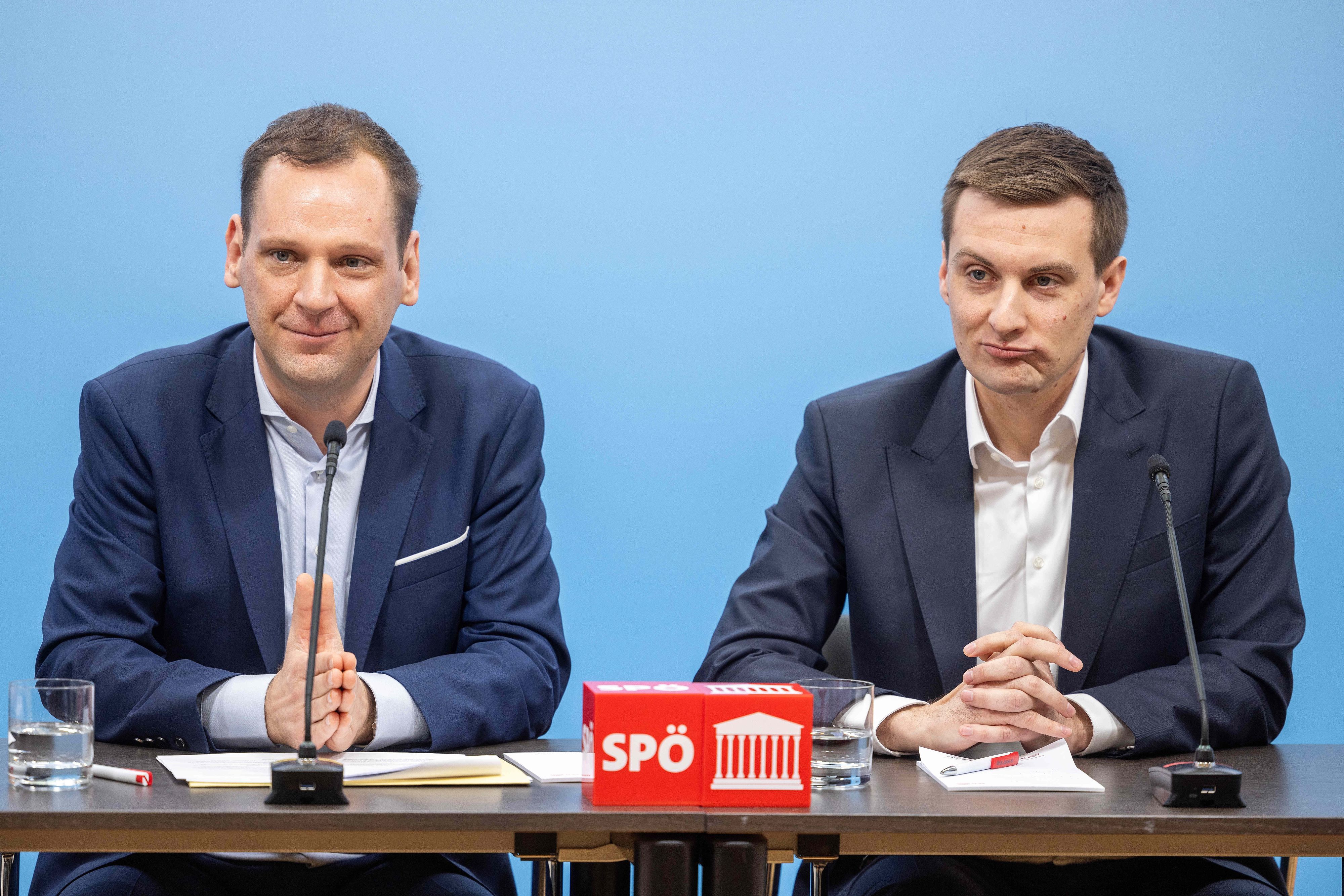Philip Kucher (SPÖ-Klubvorsitzender) und Sven Hergovich (Landesvorsitzender Niederösterreich) befürworten Abschiebungen nach Afghanistan.