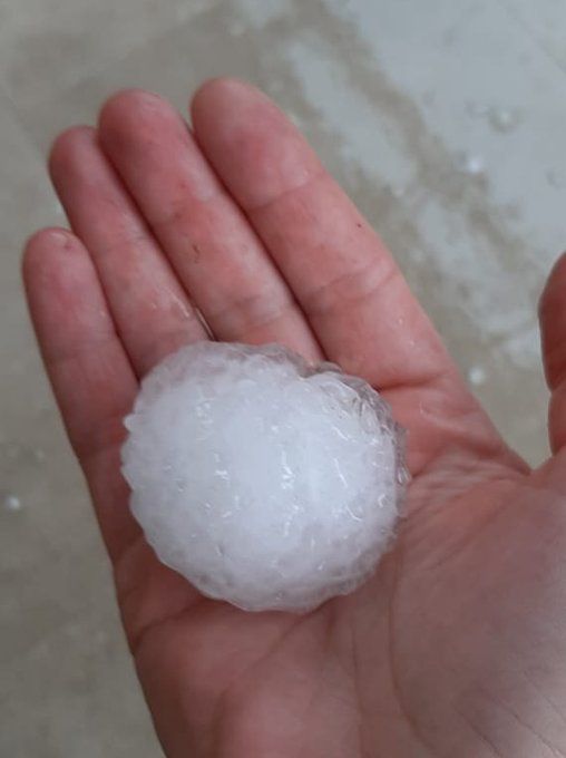 Der Hagel in Gleinstätten erreichte heftige Größe.