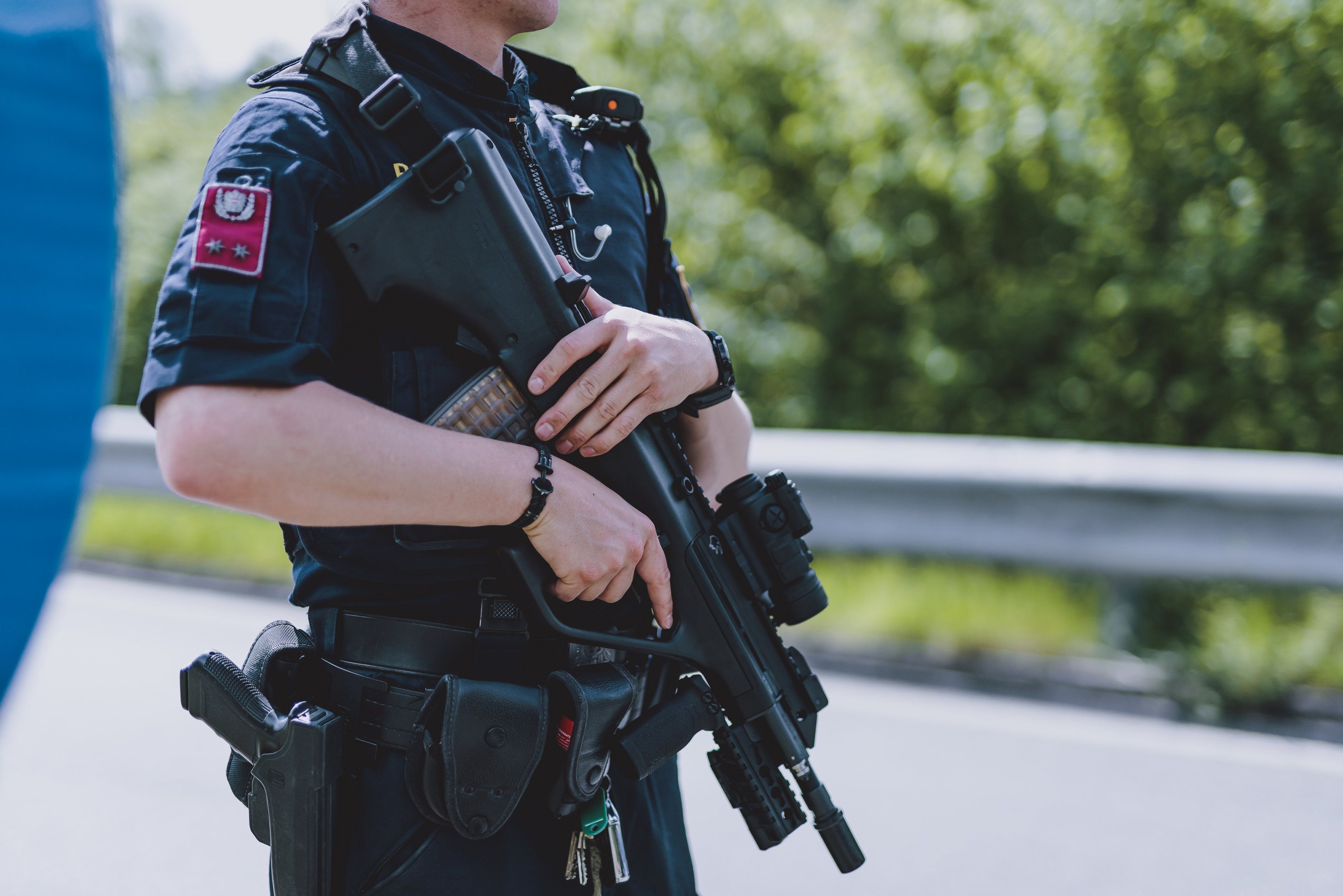 Die Fahndung nach dem Täter läuft auf Hochtouren. (Symbolbild)