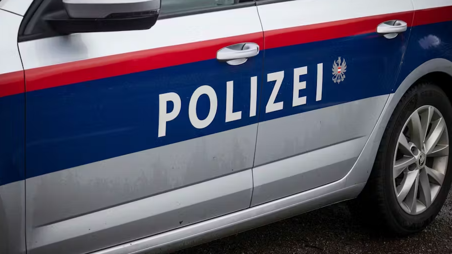 In Stössing rammte ein Pkw-Lenker einen radfahrenden Buben.