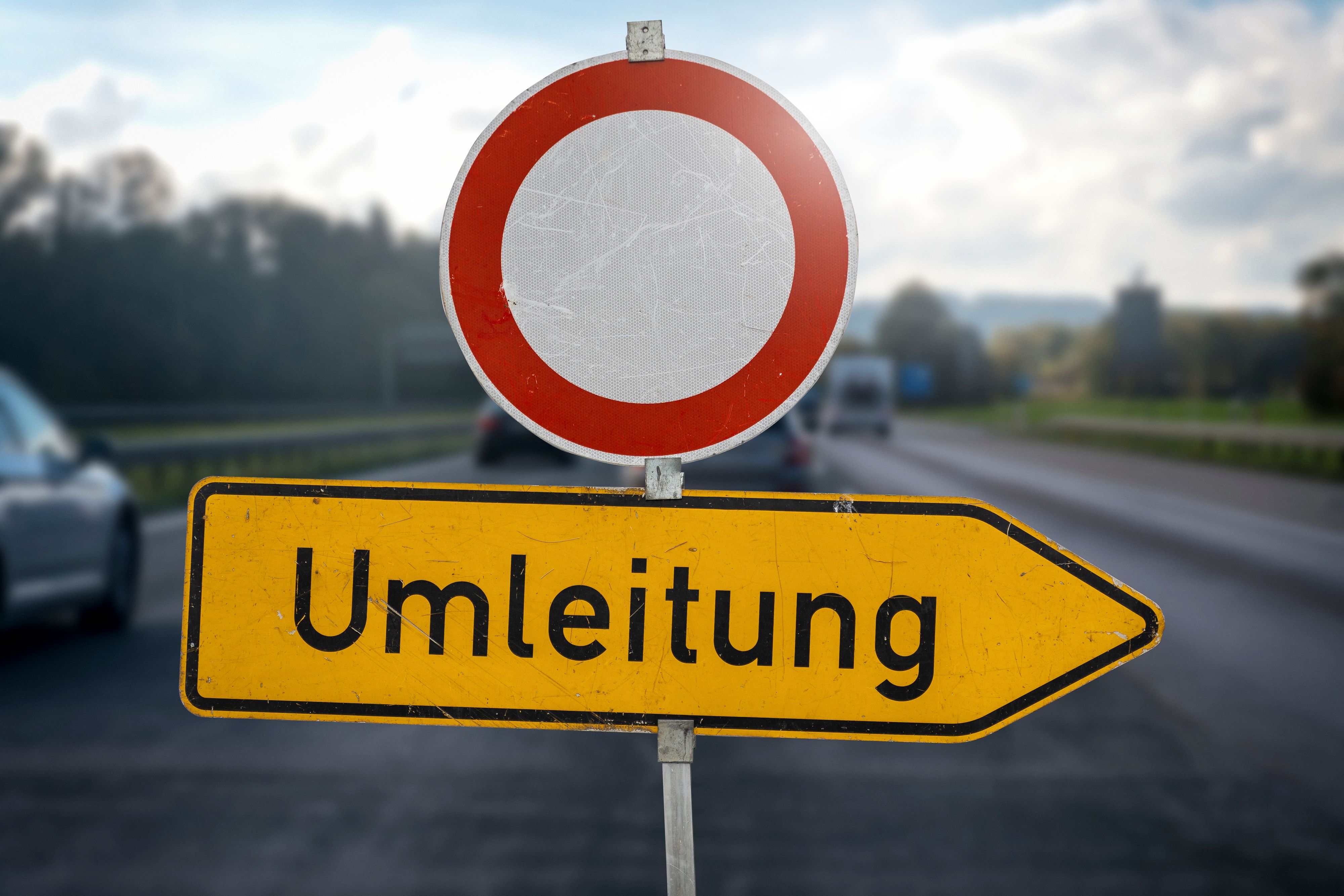 Download von www.picturedesk.com am 09.06.2024 (12:59). Die Phyrnautobahn bleibt im Bereich von Übelbach (Steiermark) in beiden Fahrtrichtungen gesperrt. (Symbolbild)