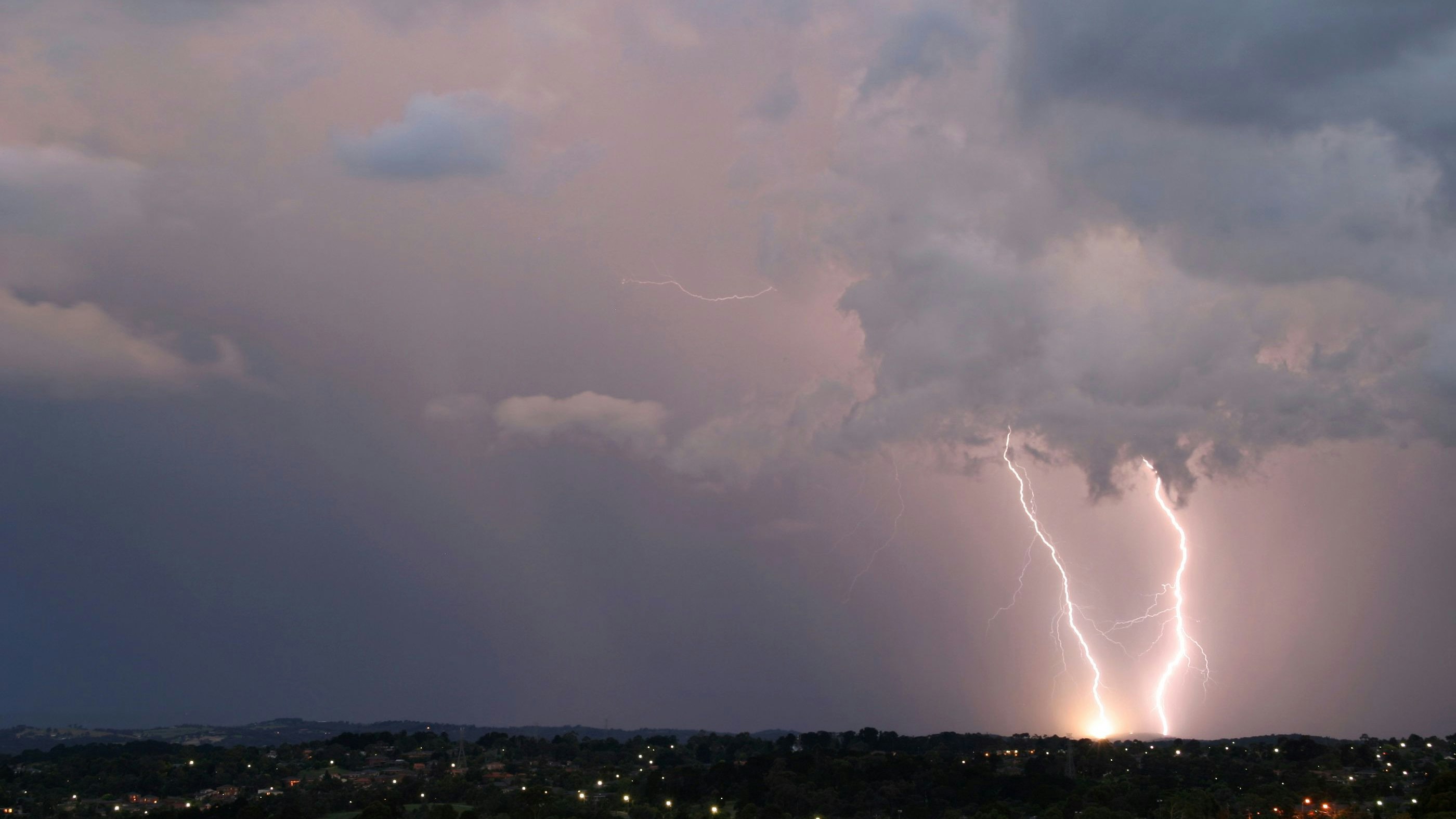 Heute.at - Keine Entspannung – Neue Hagel-Walze rollt durchs Land
